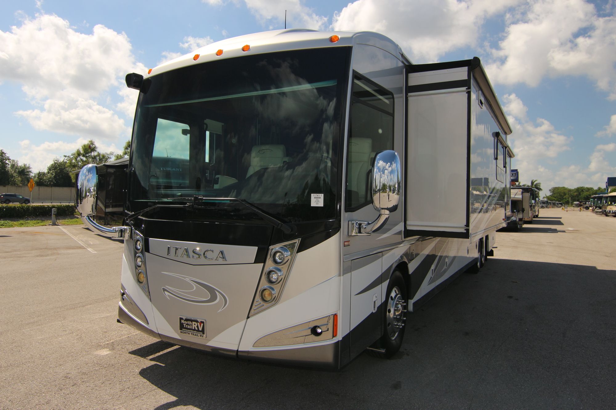 Used 2014 Itasca Ellipse 42GD Class A  For Sale