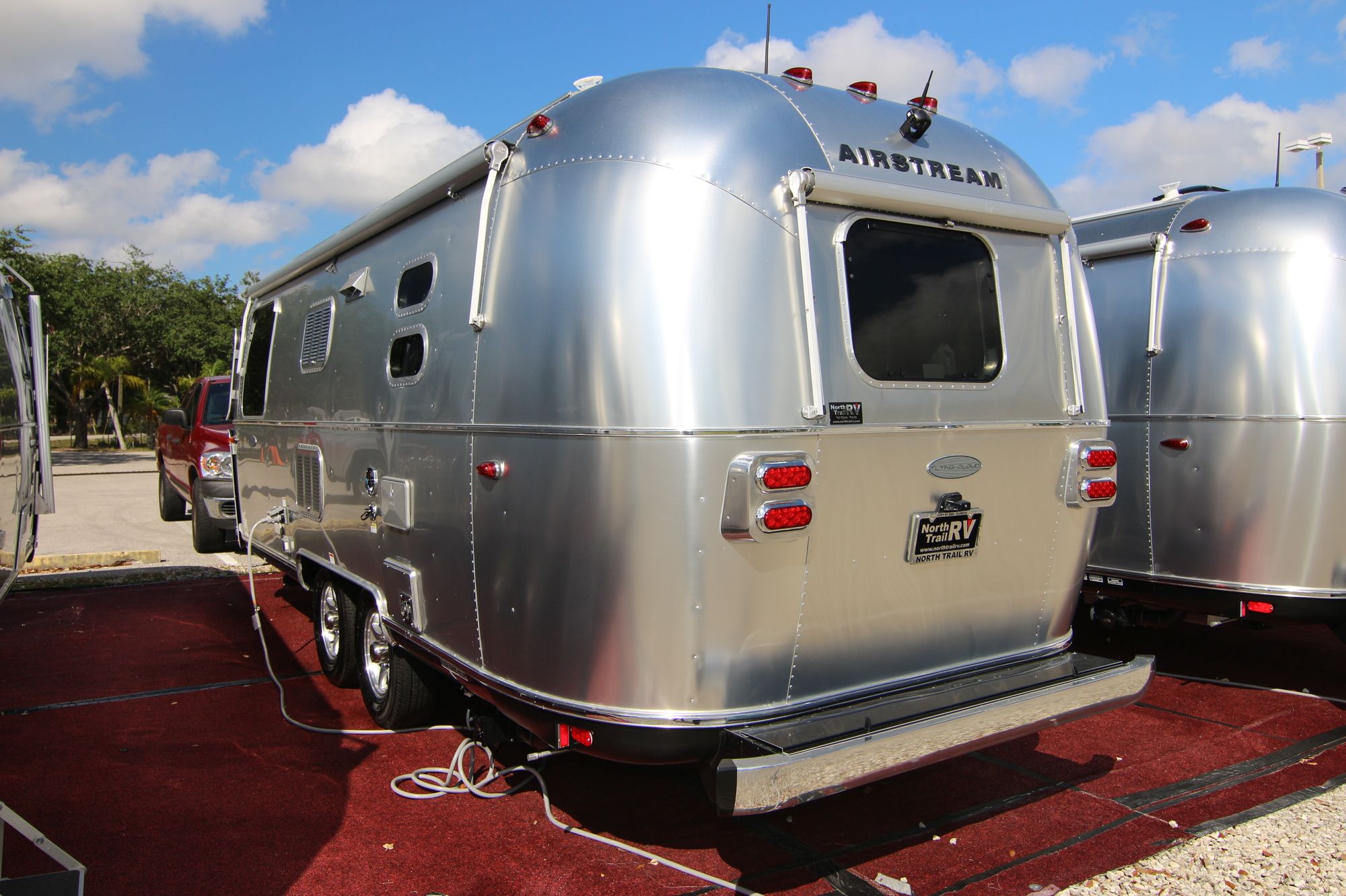 New 2019 Airstream Flying Cloud 23FB Travel Trailer  For Sale