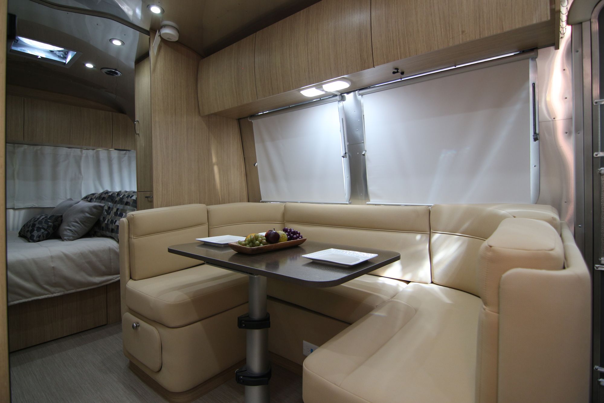 New 2019 Airstream Flying Cloud 23FB Travel Trailer  For Sale