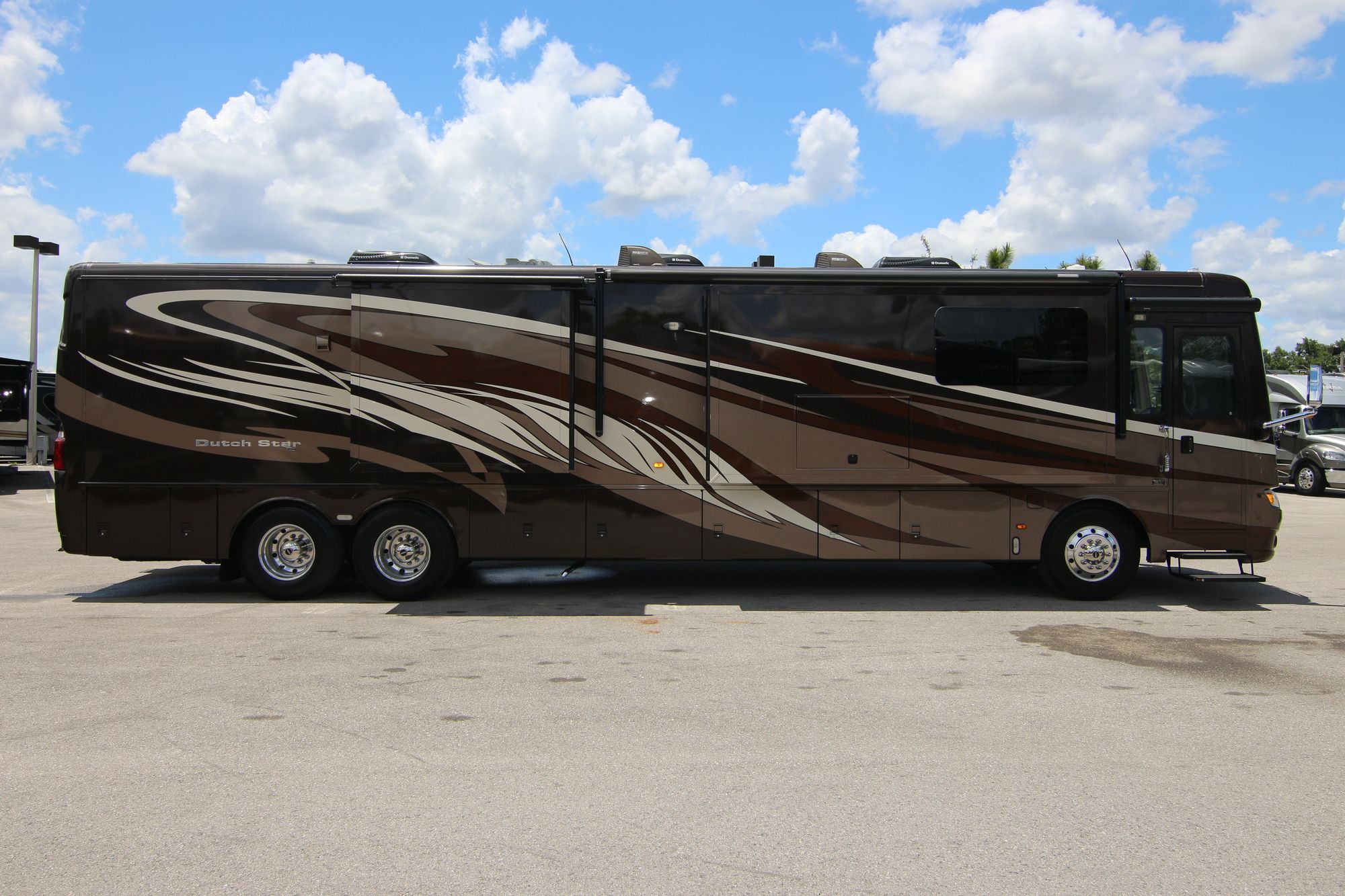 Used 2014 Newmar Dutch Star 4369 Class A  For Sale