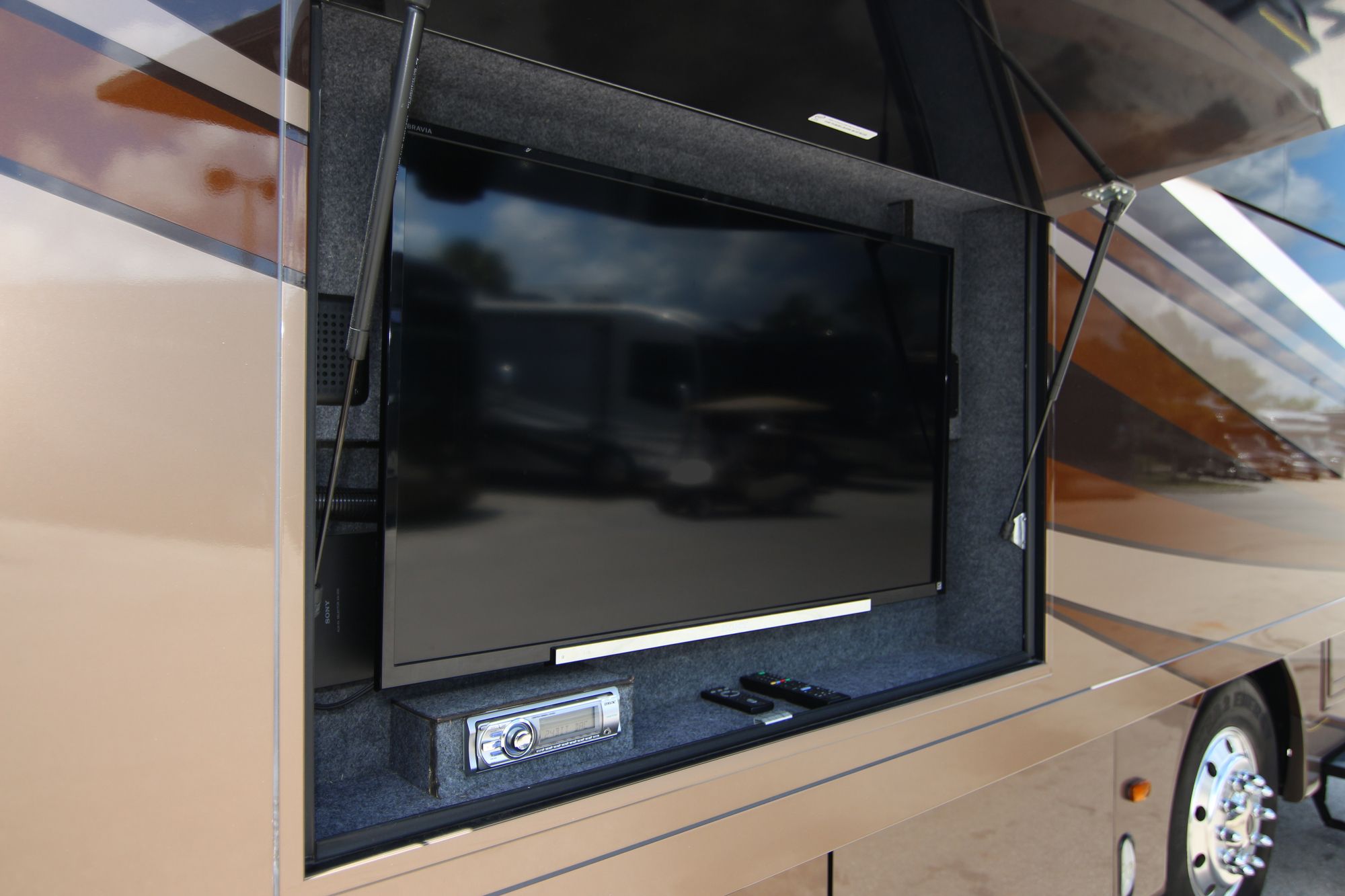 Used 2014 Newmar Dutch Star 4369 Class A  For Sale