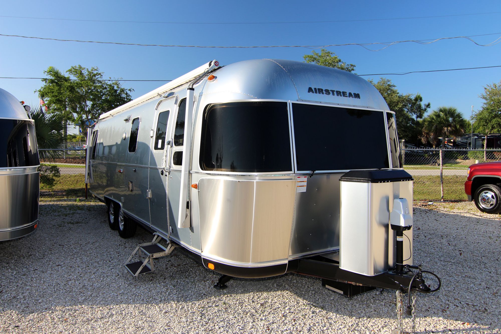 Used 2017 Airstream Classic 30 Travel Trailer  For Sale