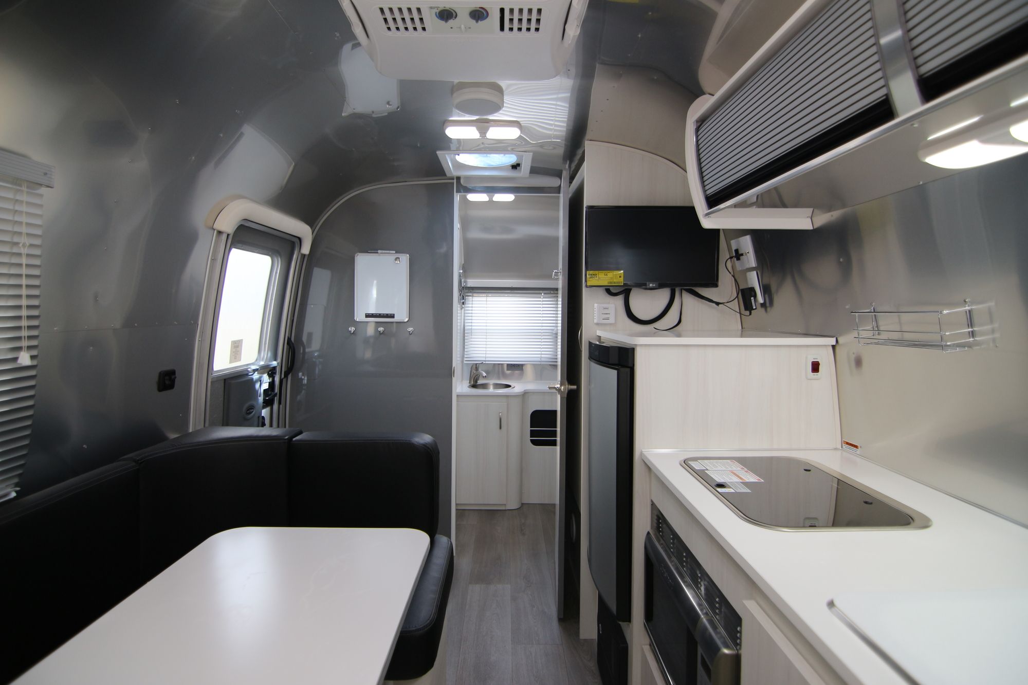 New 2019 Airstream Sport 22FB Travel Trailer  For Sale