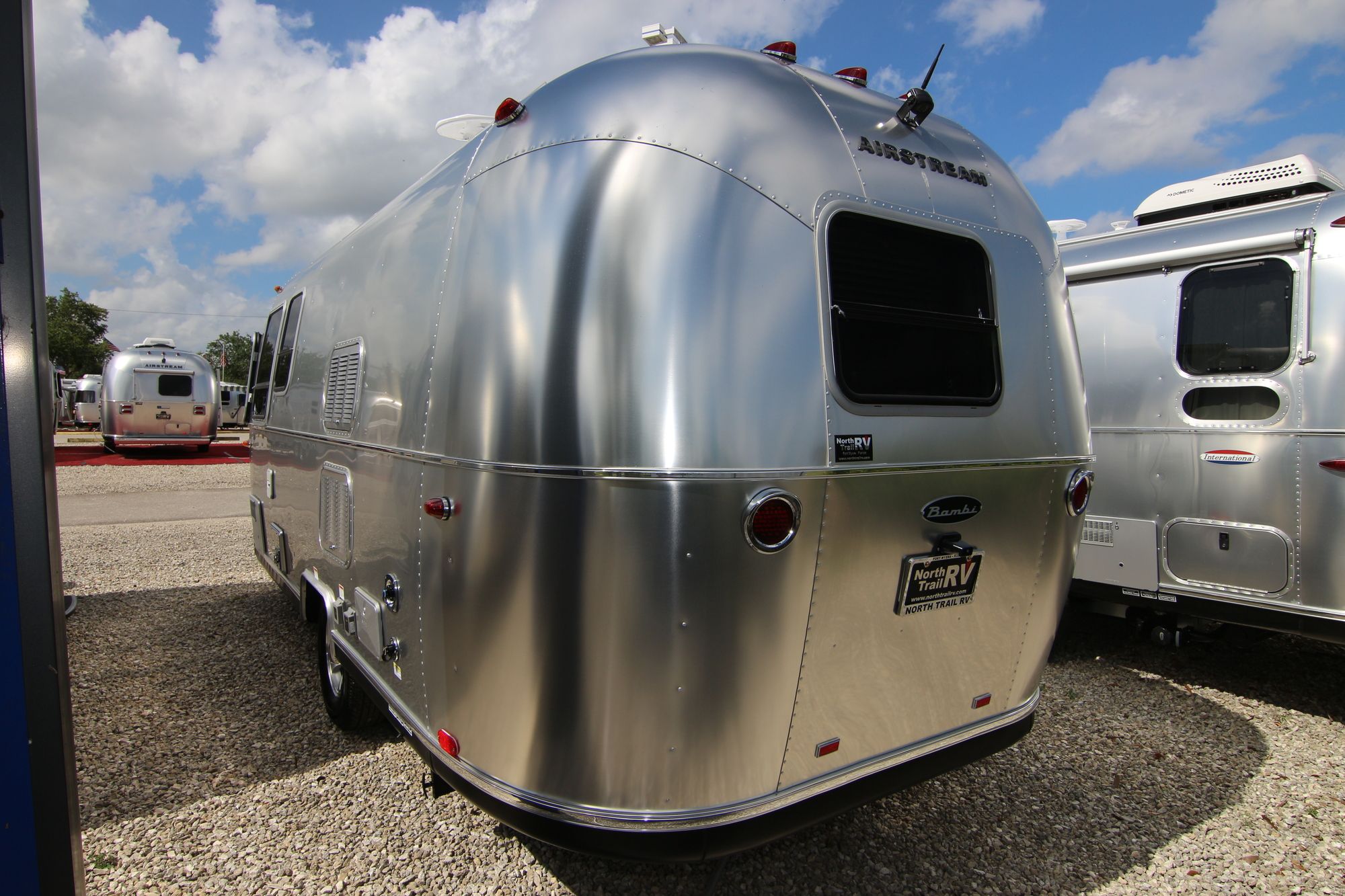 New 2019 Airstream Sport 22FB Travel Trailer  For Sale