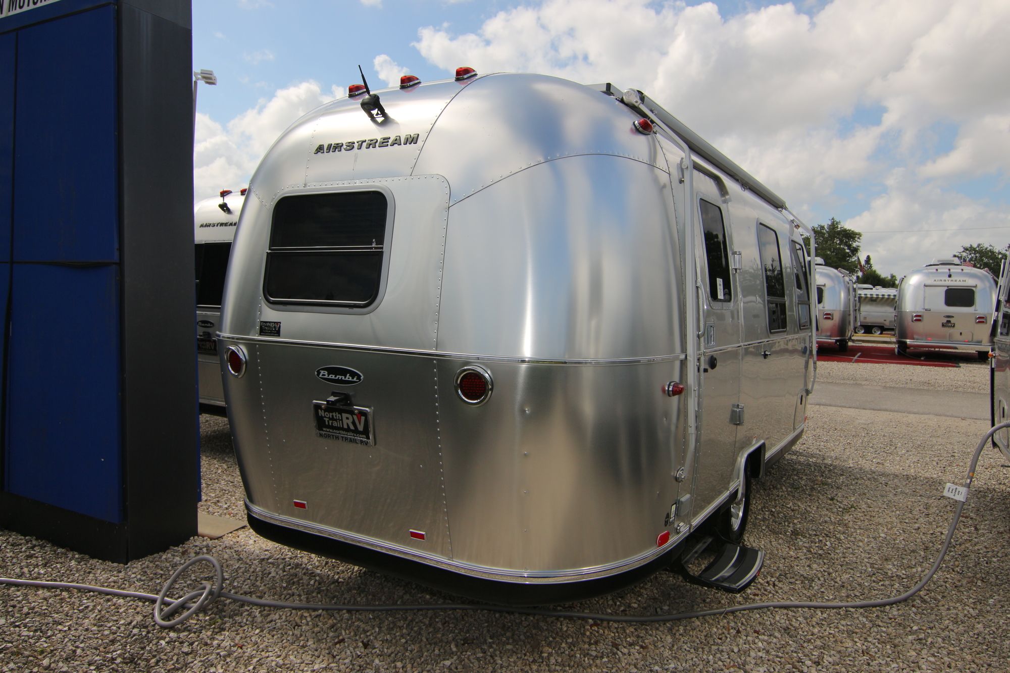 New 2019 Airstream Sport 22FB Travel Trailer  For Sale