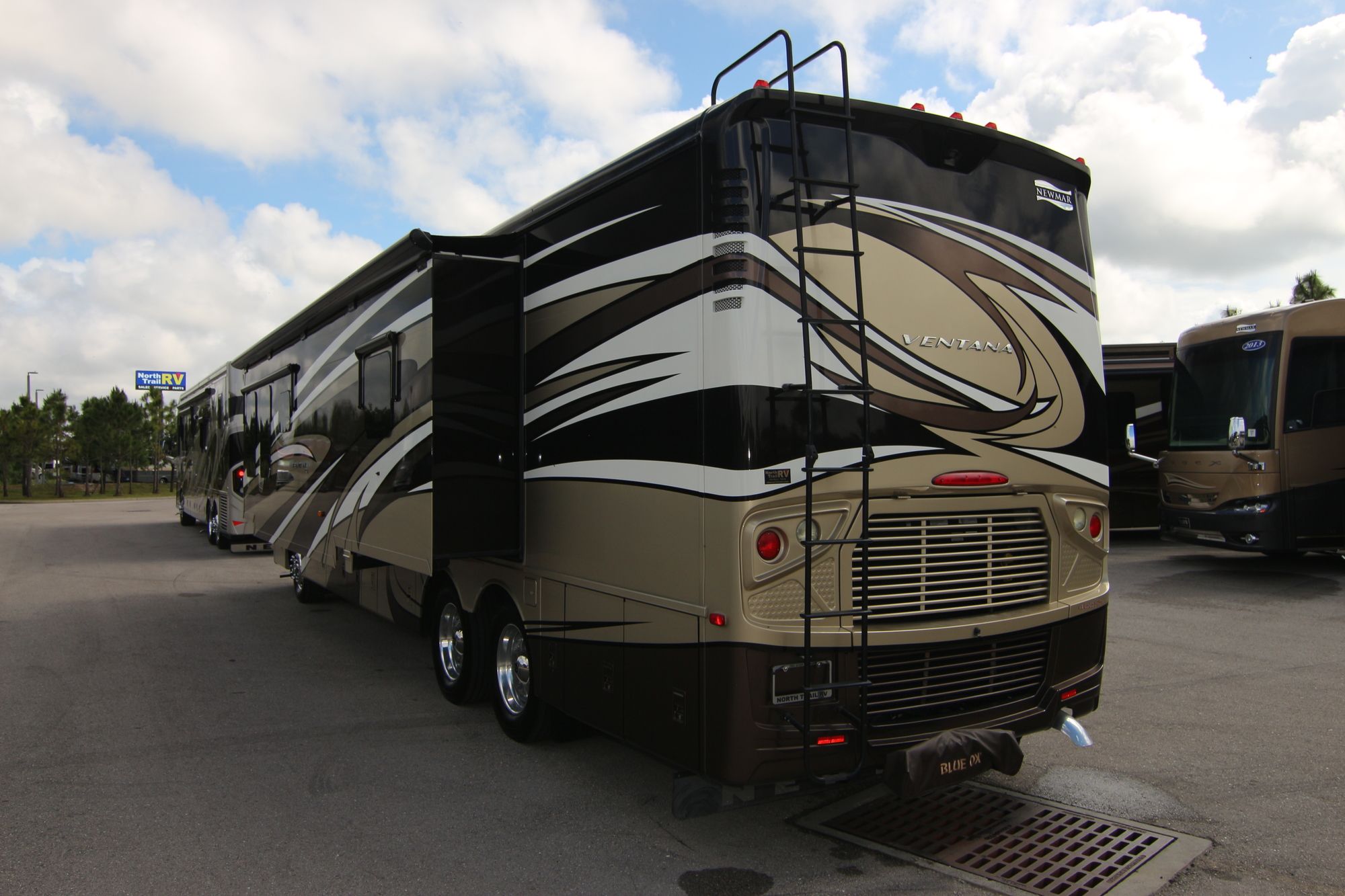 Used 2015 Newmar Ventana 4002 Class A  For Sale