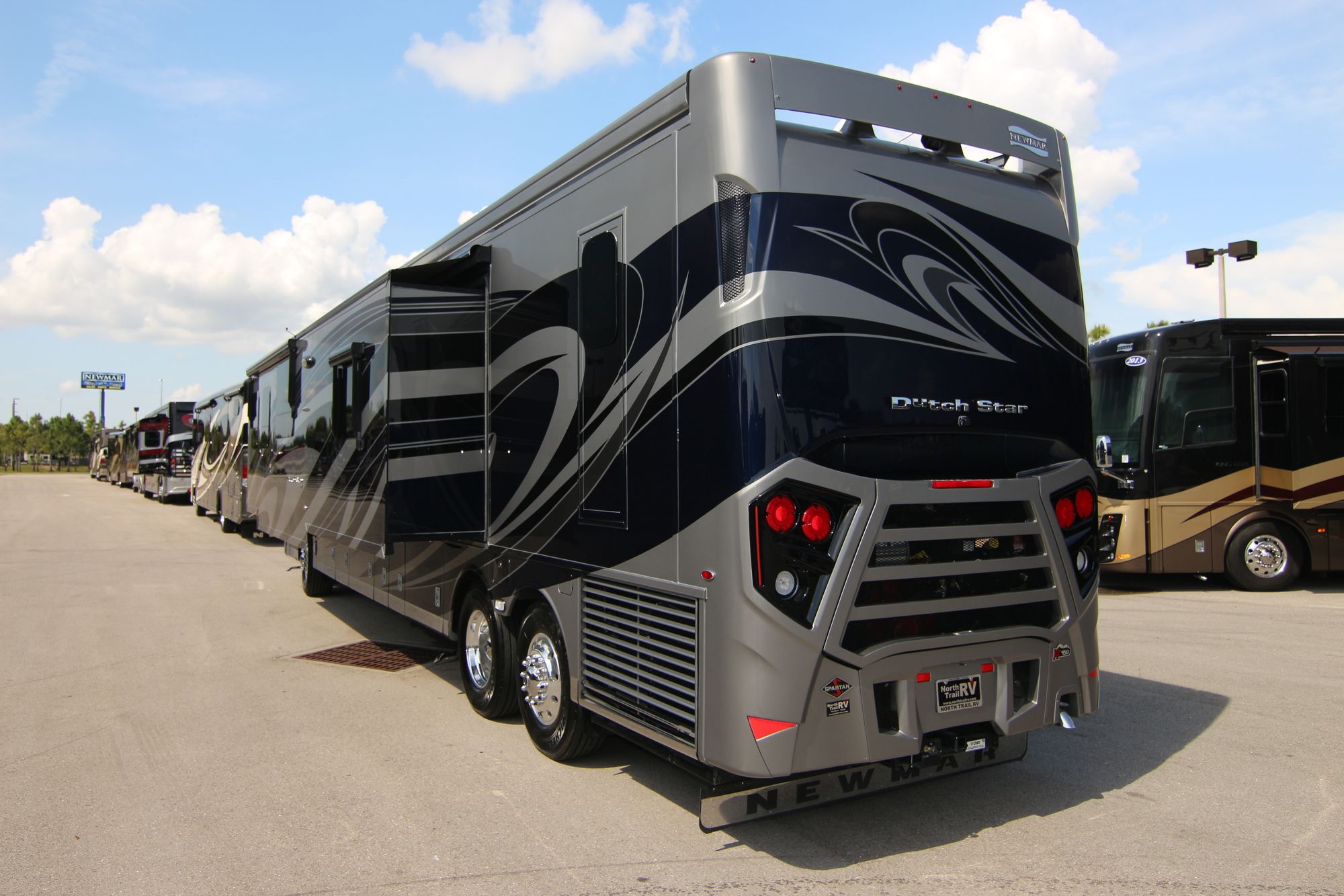 New 2019 Newmar Dutch Star 4369 Class A  For Sale