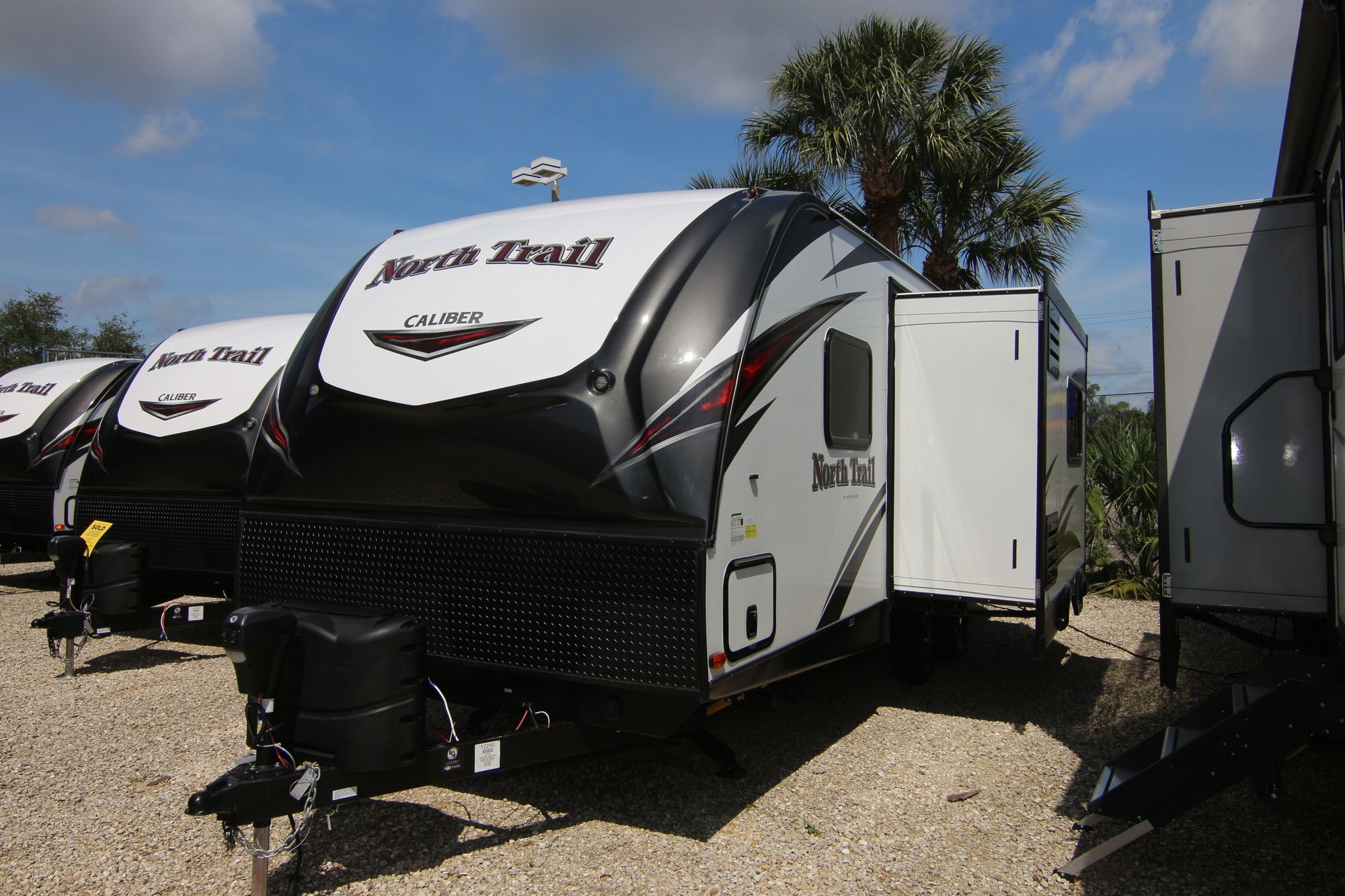 New 2019 Heartland Rv North Trail 22CRB Travel Trailer  For Sale