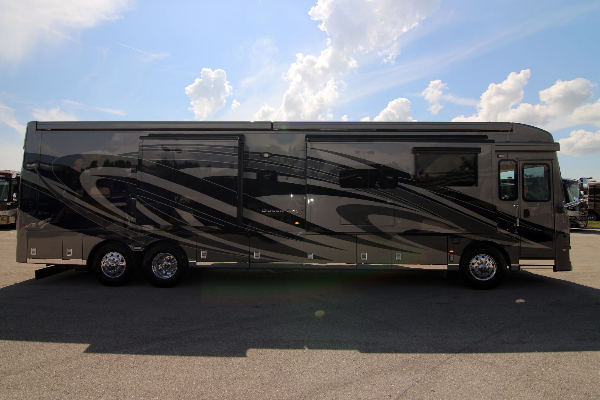 New 2019 Newmar Dutch Star 4369 Class A  For Sale