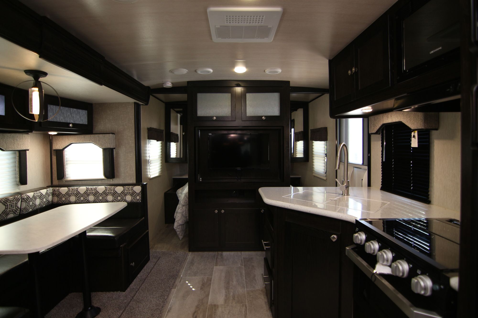 New 2019 Heartland Rv North Trail 24BHS Travel Trailer  For Sale