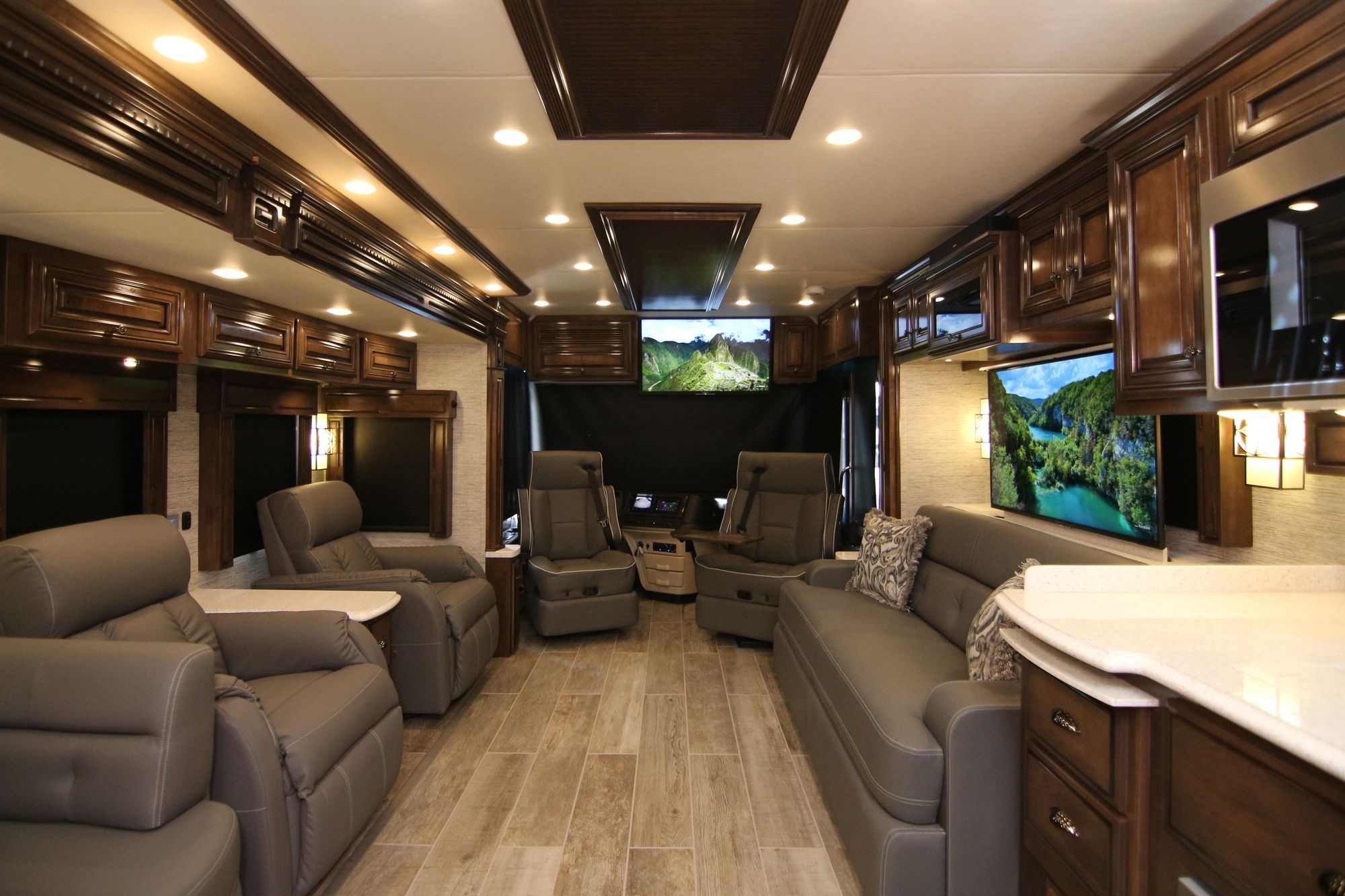 New 2019 Newmar Dutch Star 4369 Class A  For Sale