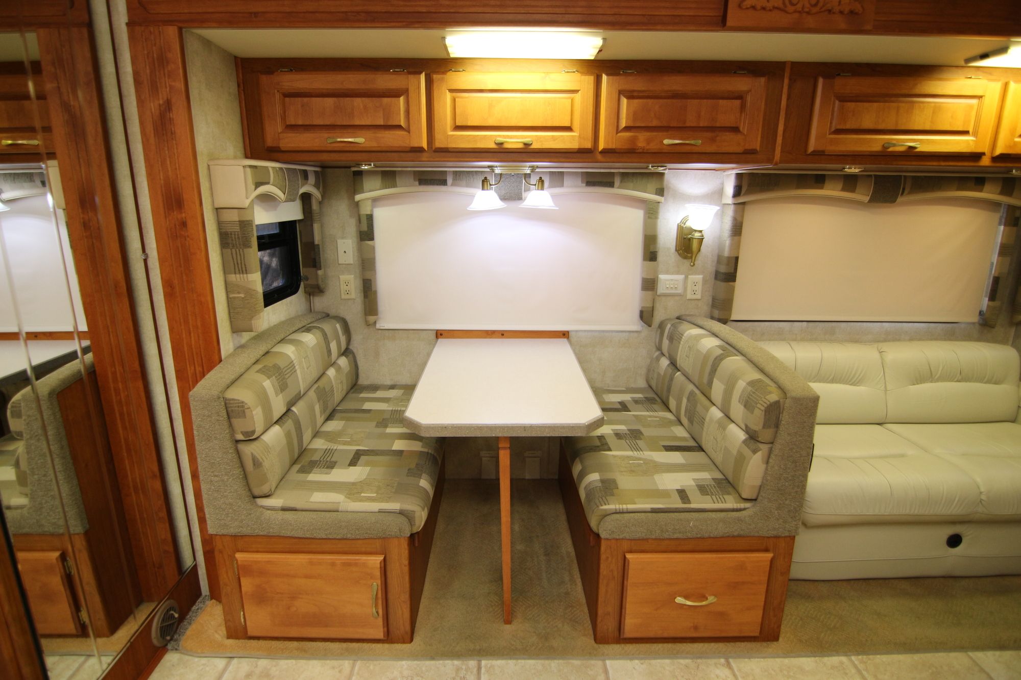 Used 2006 Holiday Rambler Ambassador 40PLQ Class A  For Sale