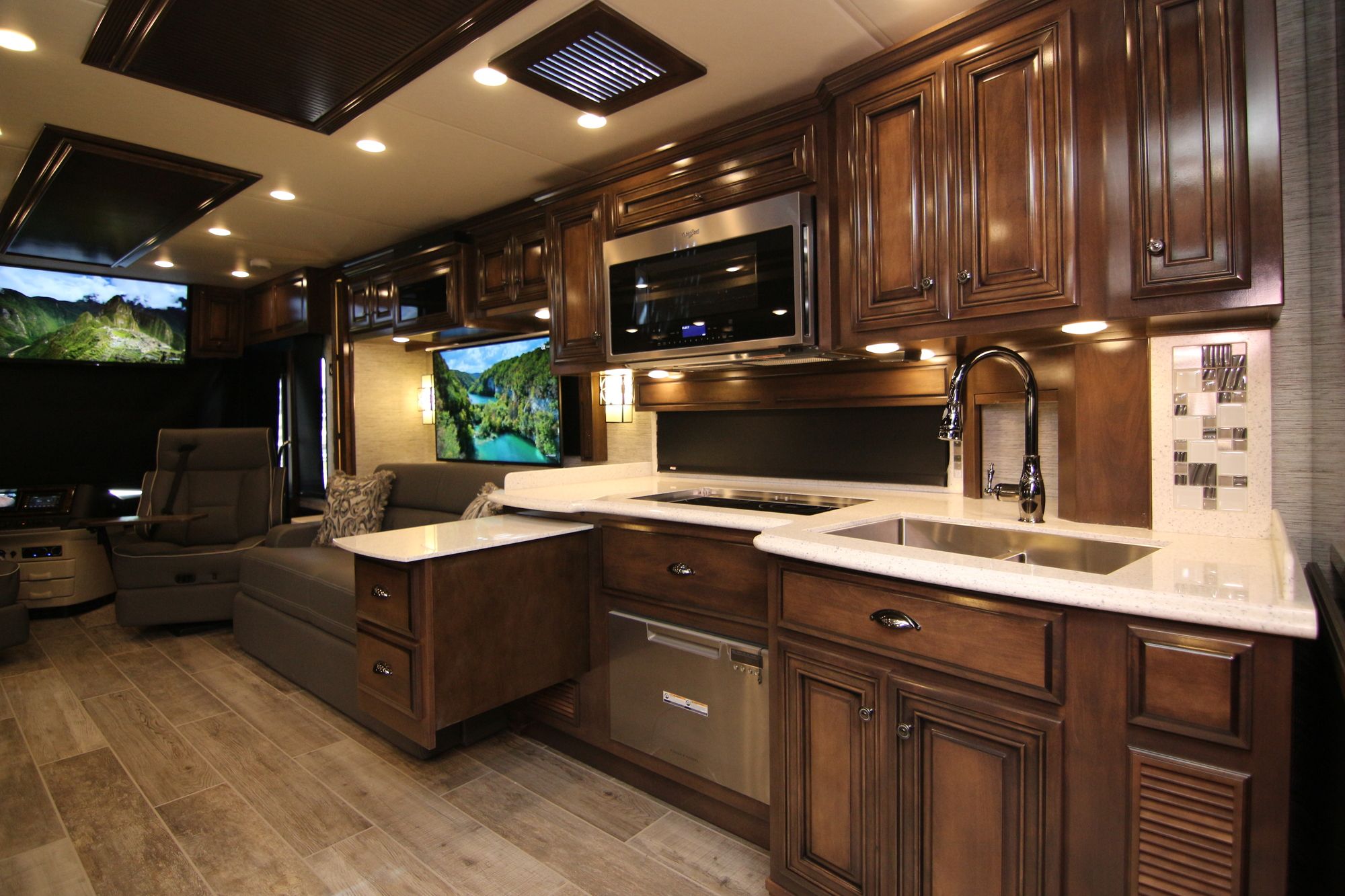 New 2019 Newmar Dutch Star 4369 Class A  For Sale