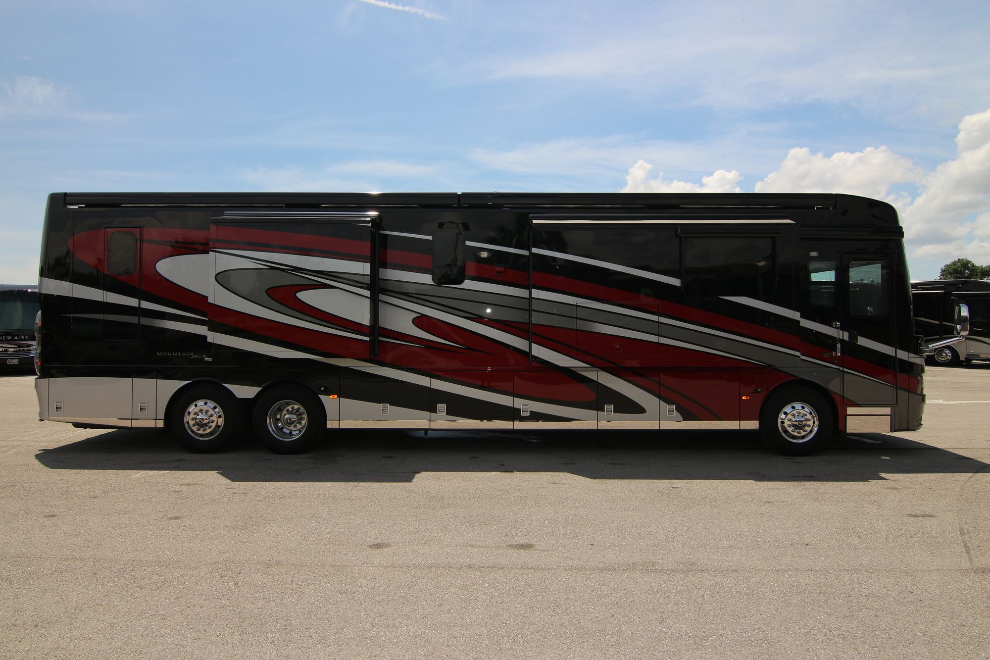 Used 2016 Newmar Mountain Aire 4503 Class A  For Sale