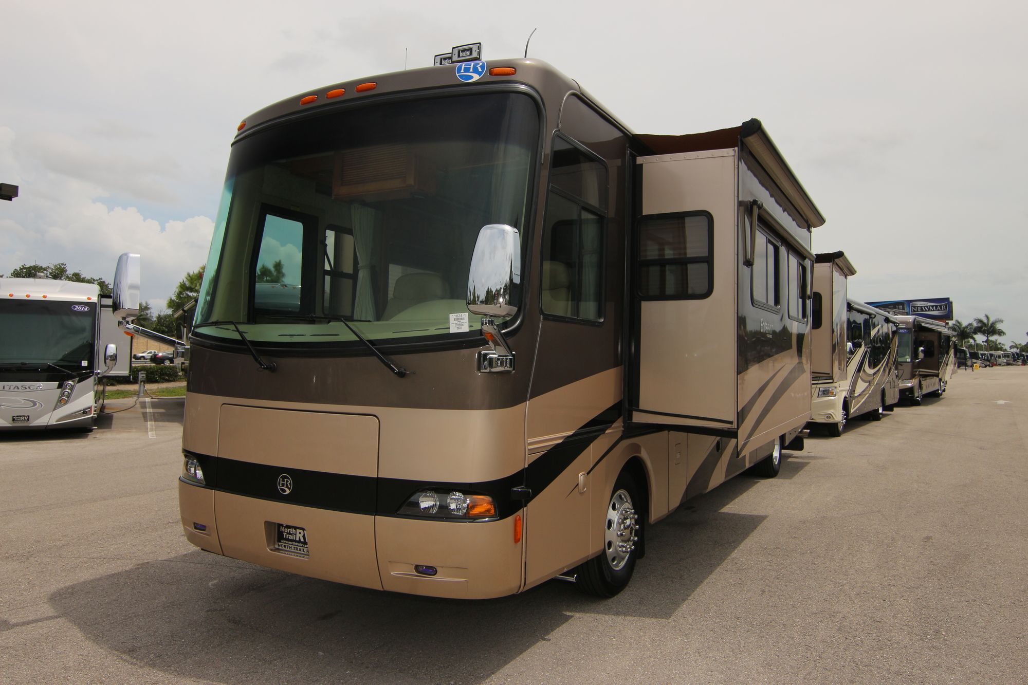 Used 2006 Holiday Rambler Endeavor 40PDQ Class A  For Sale