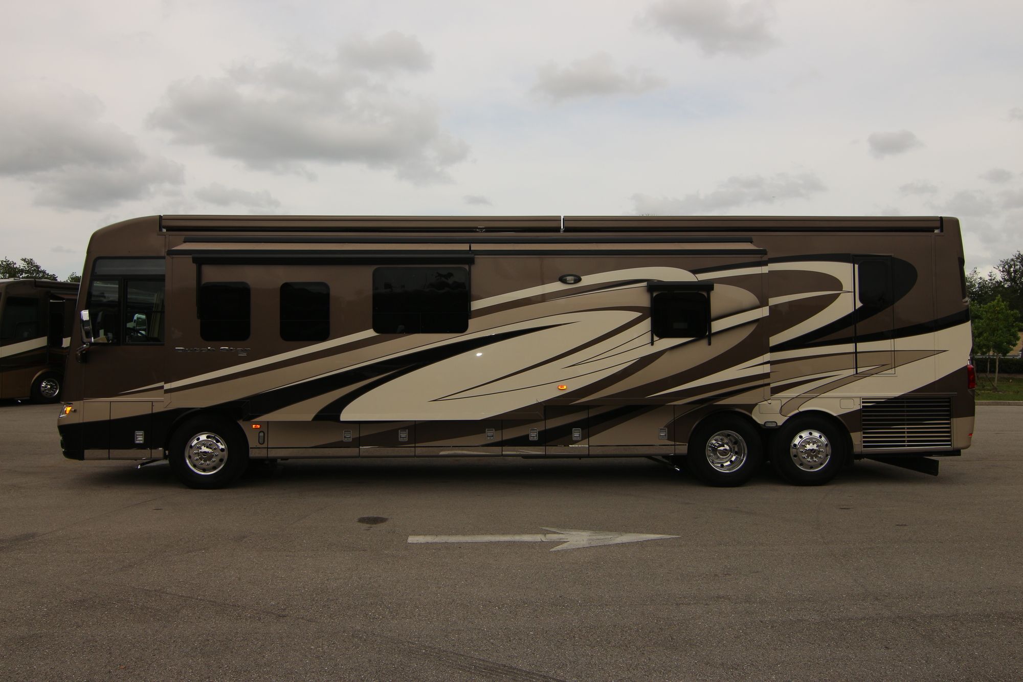 Used 2017 Newmar Dutch Star 4369 Class A  For Sale