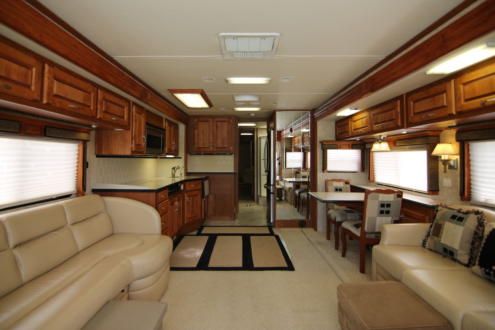 Used 2006 Holiday Rambler Endeavor 40PDQ Class A  For Sale