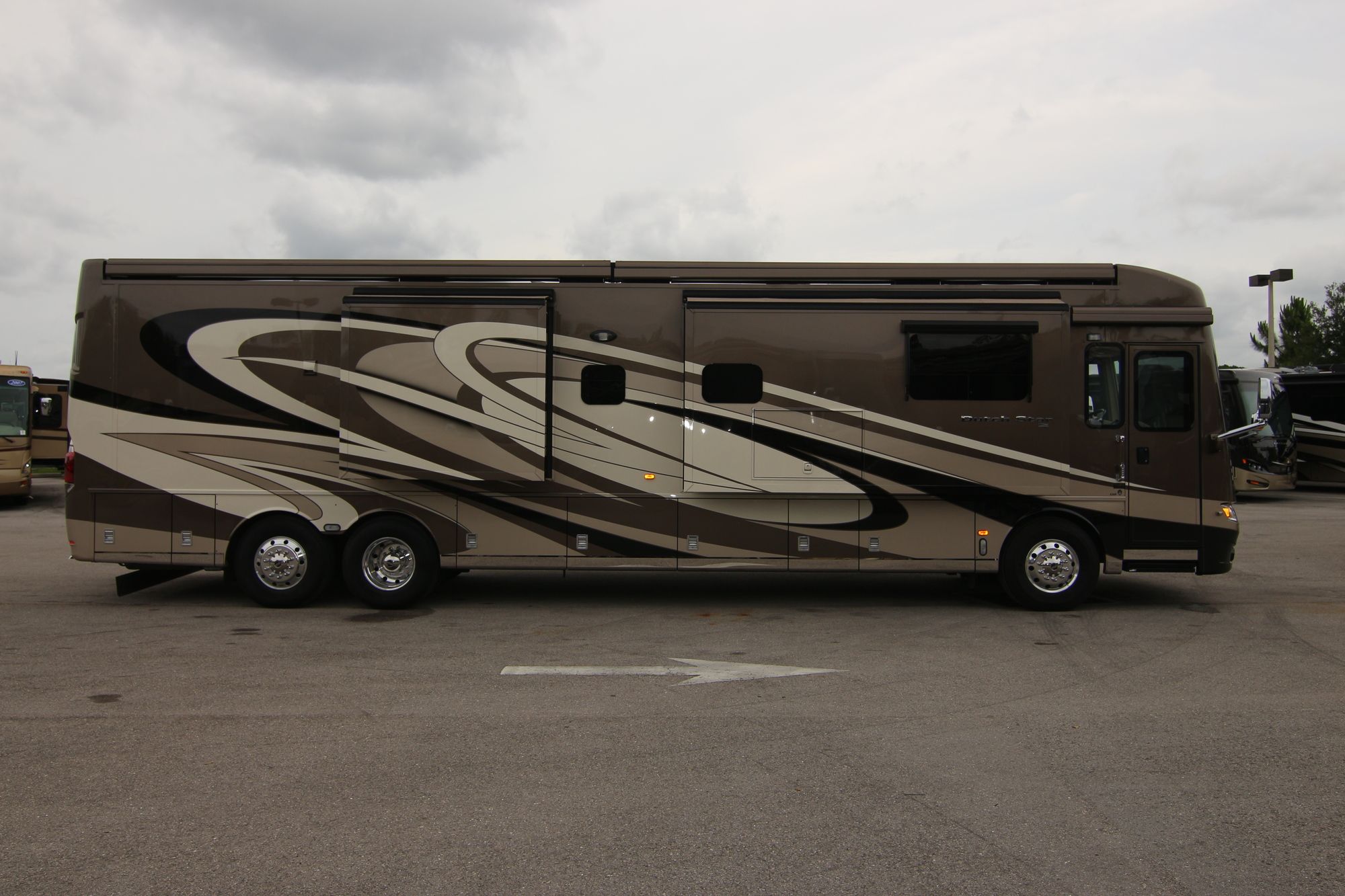 Used 2017 Newmar Dutch Star 4369 Class A  For Sale