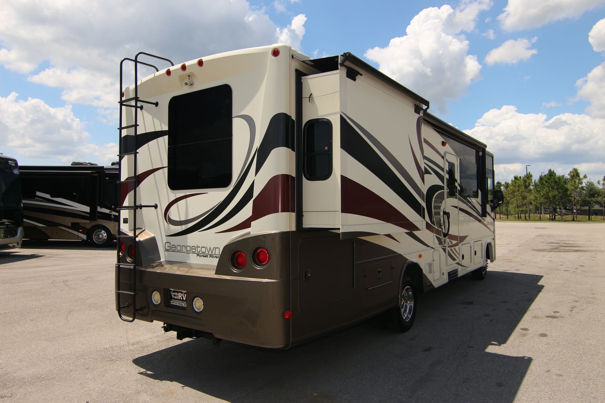 Used 2015 Forest River Georgetown 310DS Class A  For Sale