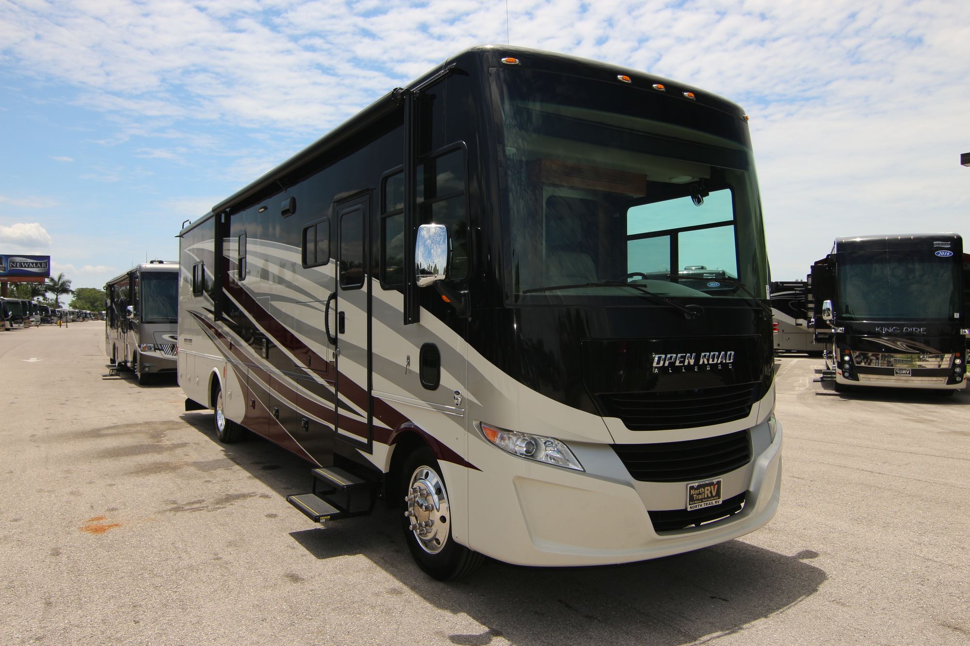 Used 2018 Tiffin Motor Homes Allegro 36LA Class A  For Sale