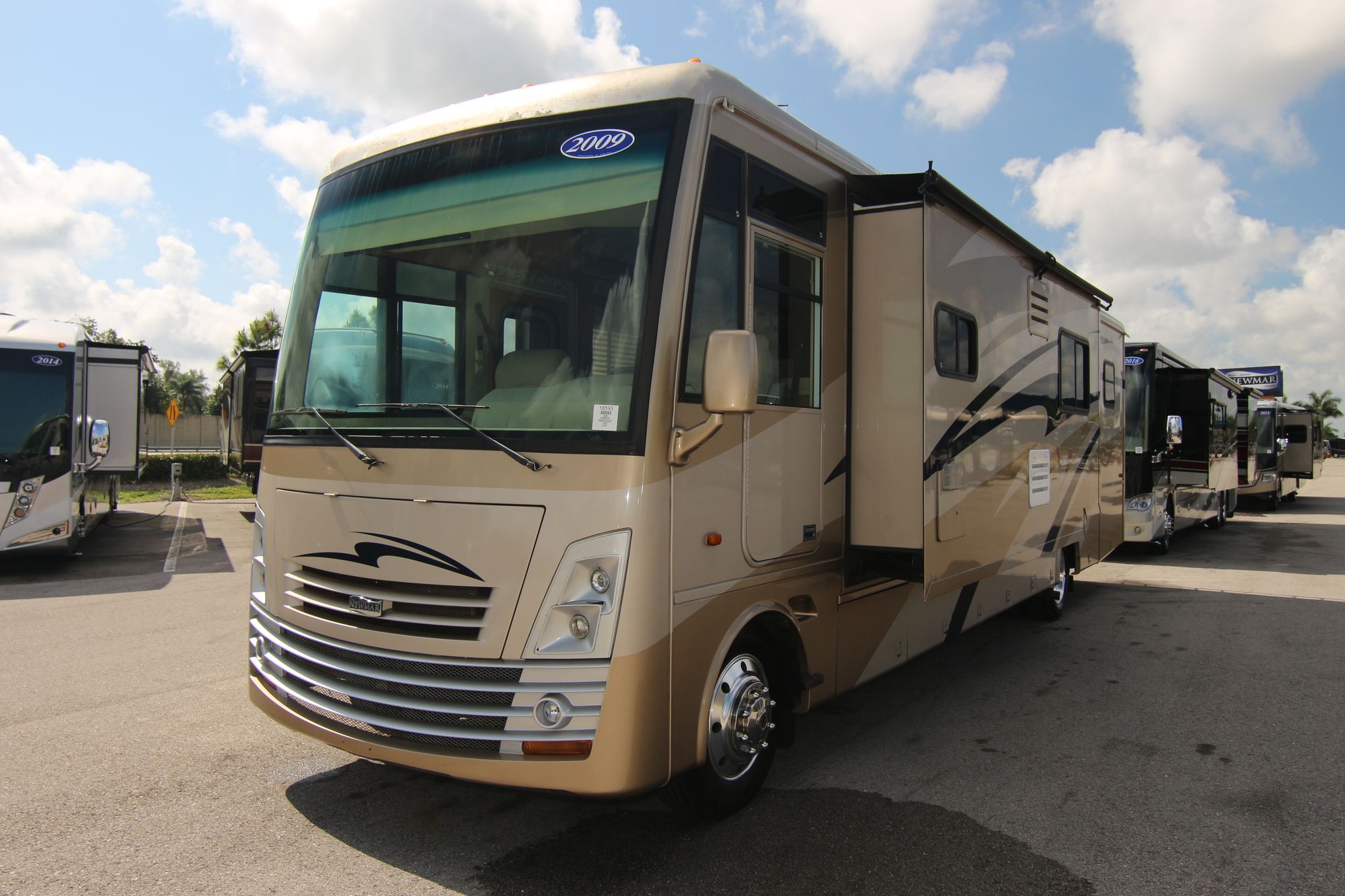 Used 2009 Newmar Grand Star 3752 Class A  For Sale