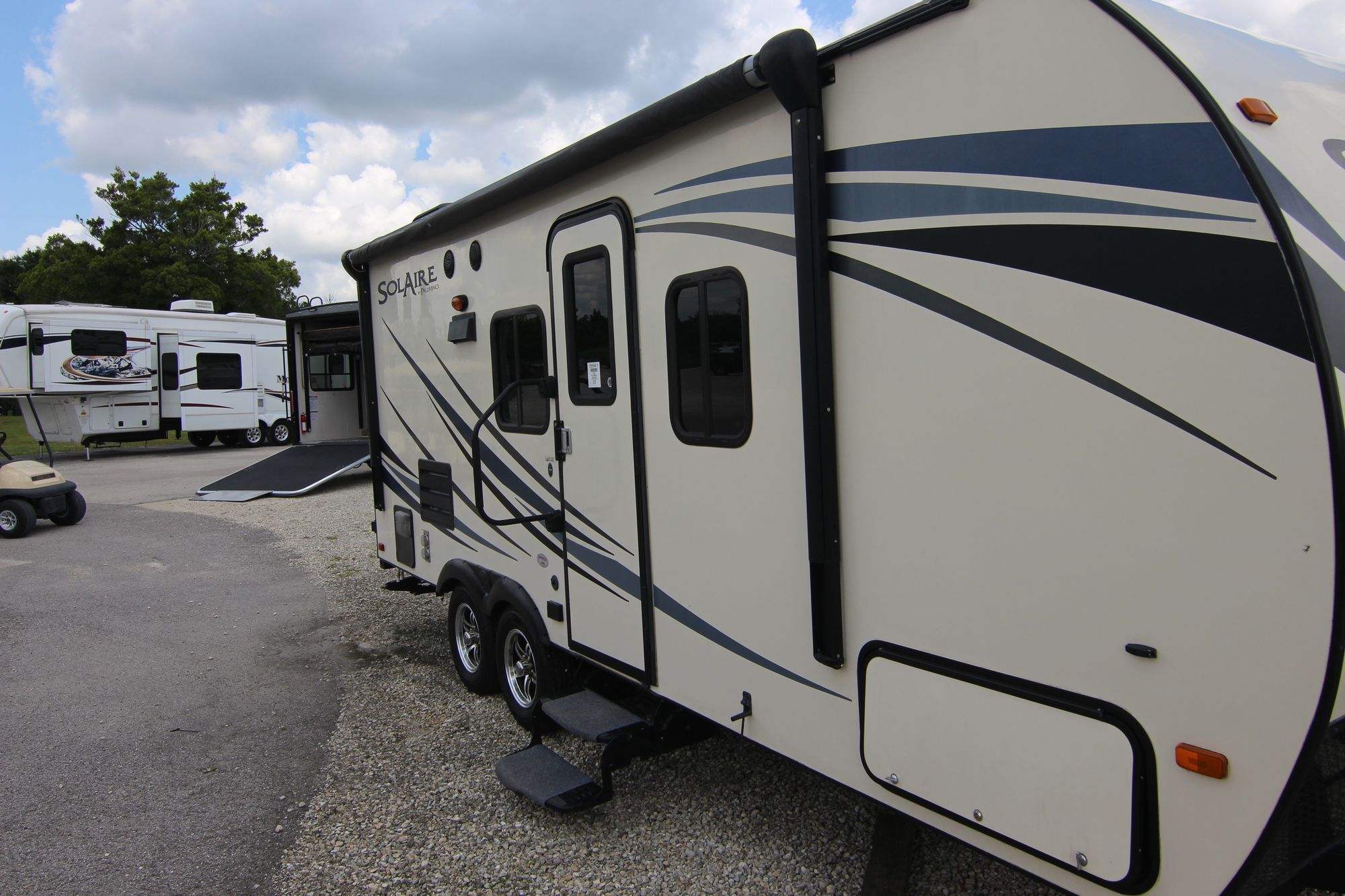 Used 2015 Palomino Solaire 201SS Travel Trailer  For Sale