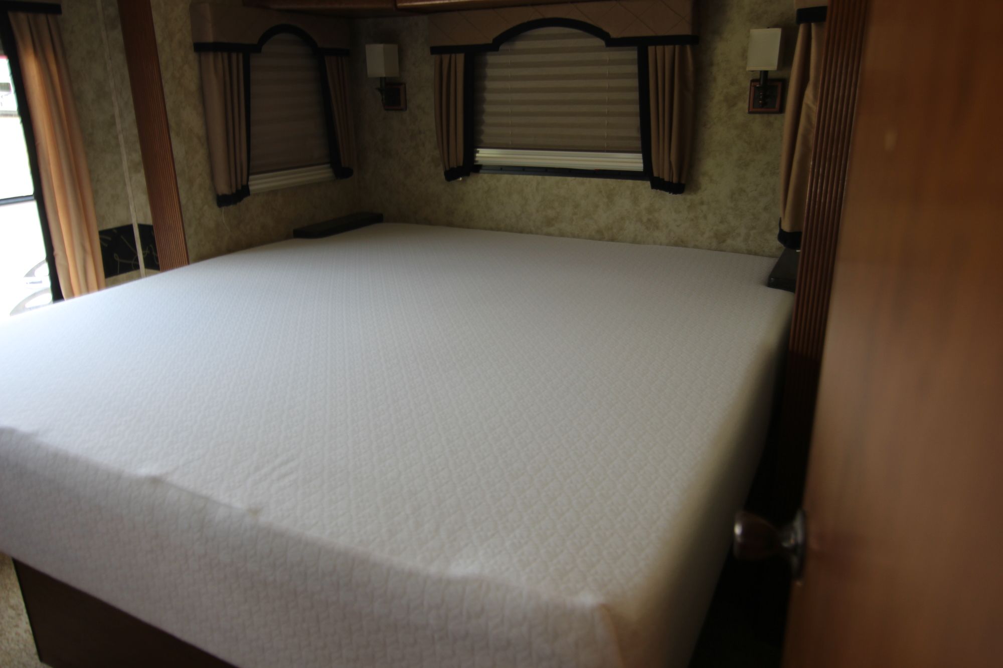 Used 2013 Keystone Montana 3750FL Fifth Wheel  For Sale