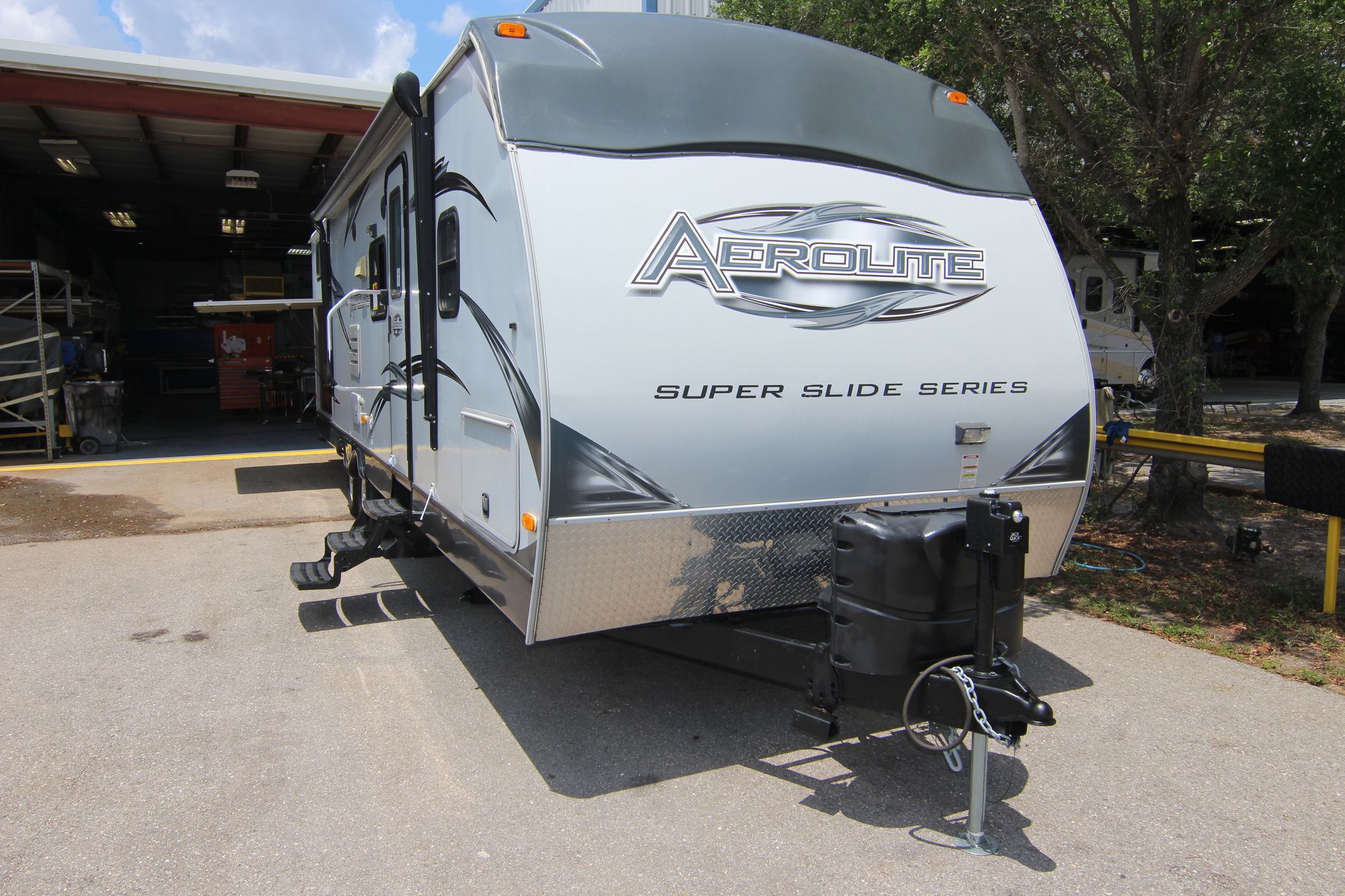 Used 2012 Dutchmen Aerolite 315BHSS Travel Trailer  For Sale