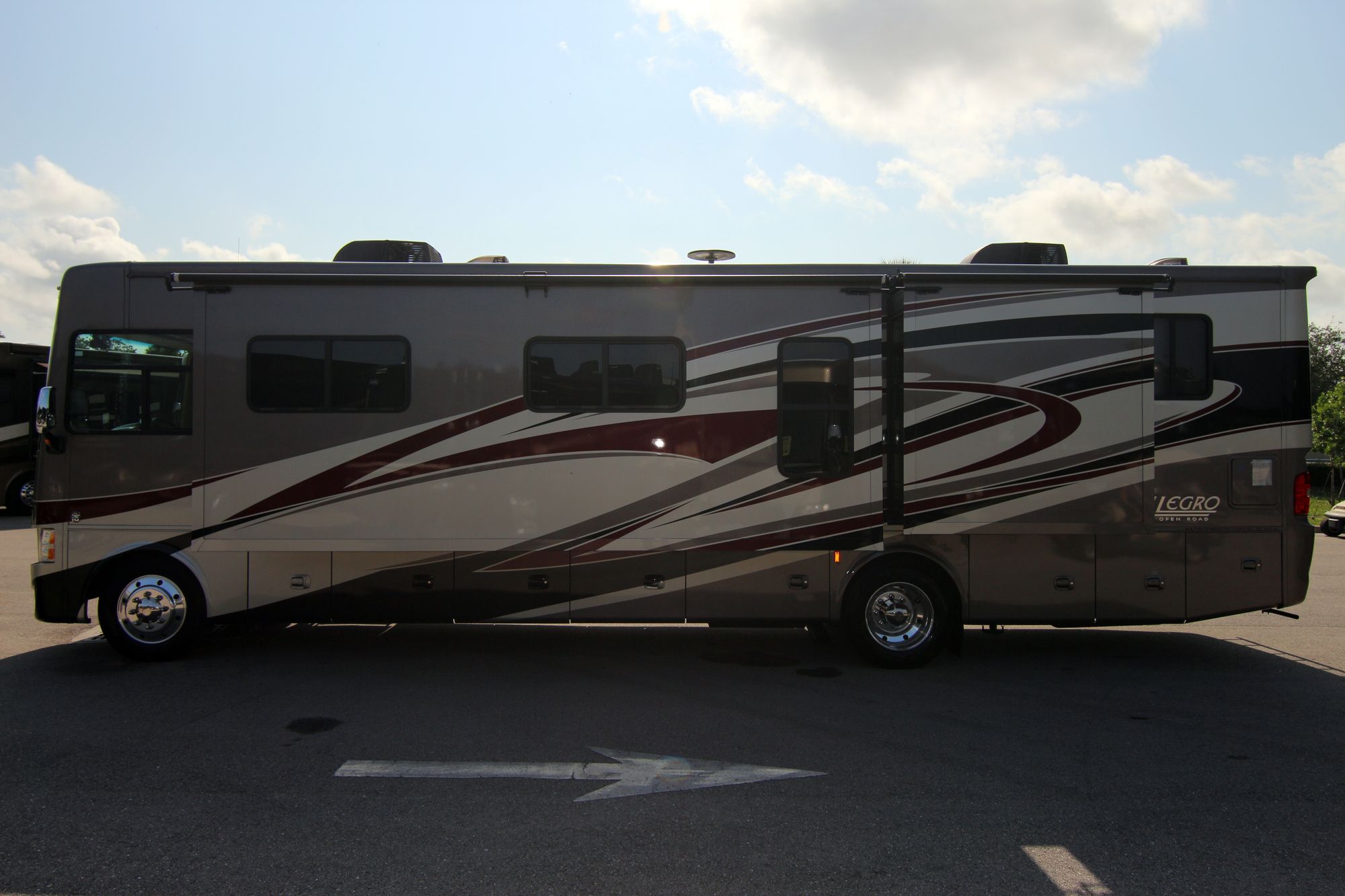 Used 2014 Tiffin Motor Homes Allegro 36LA Class A  For Sale