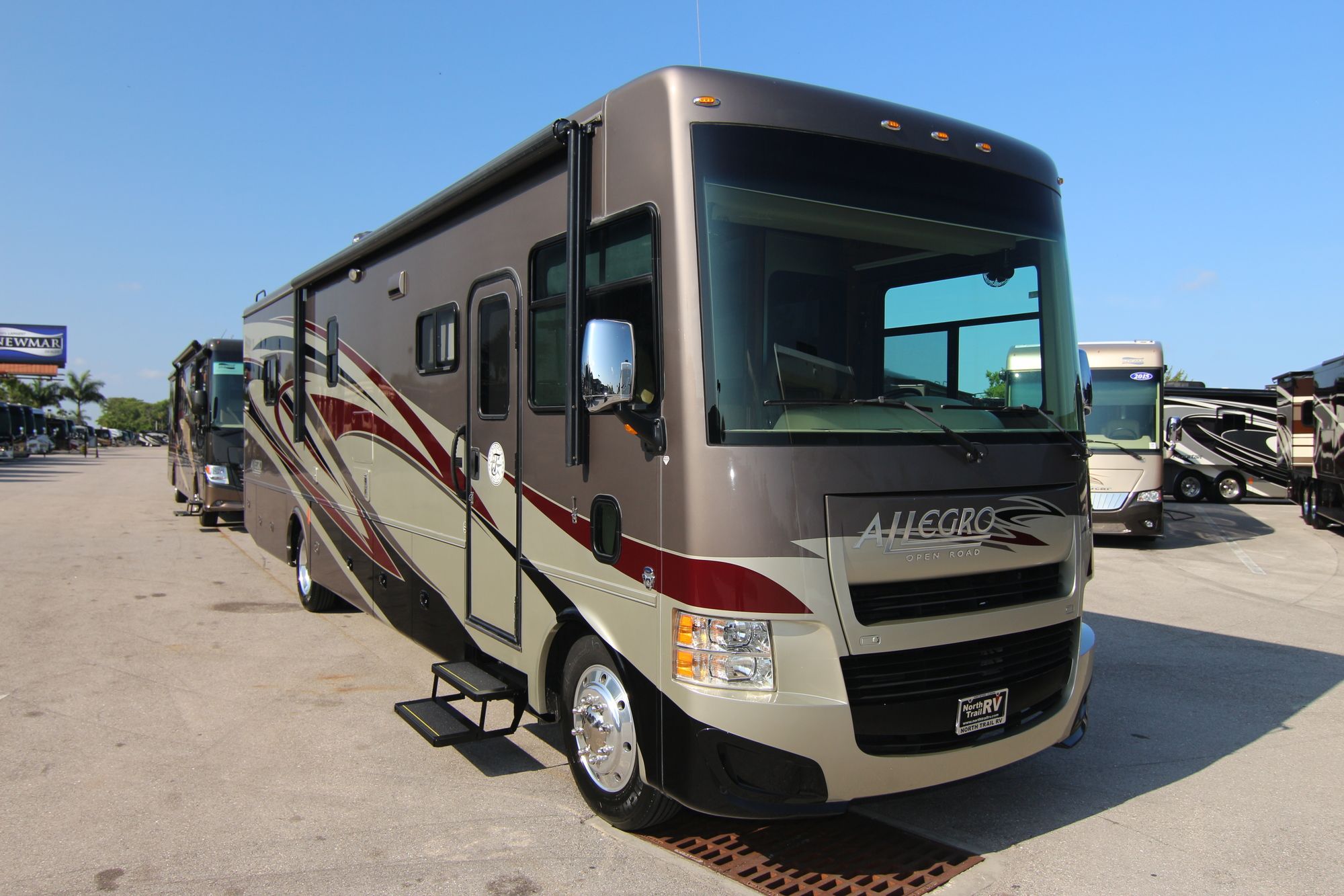 Used 2014 Tiffin Motor Homes Allegro 36LA Class A  For Sale