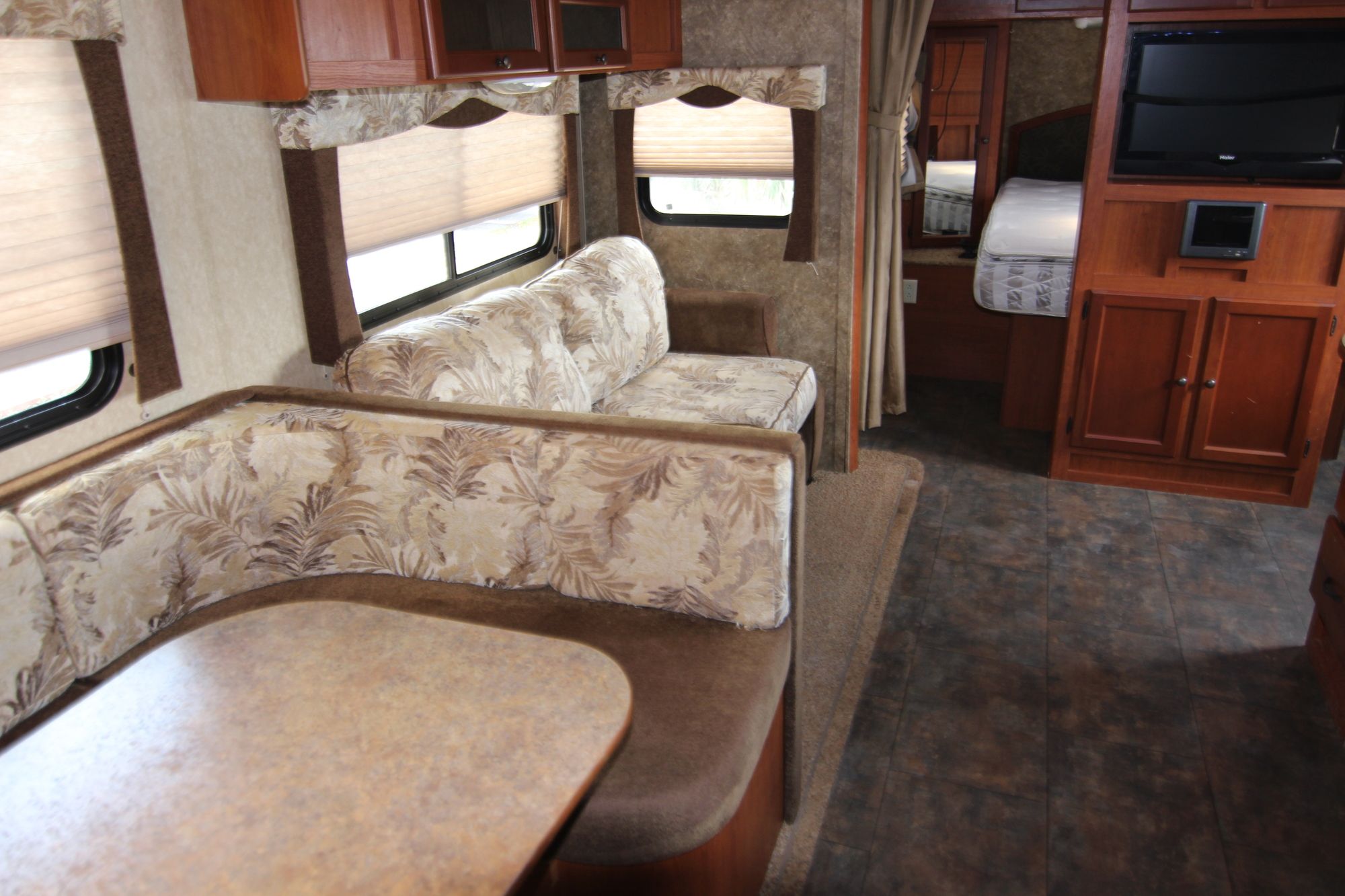 Used 2012 Dutchmen Aerolite 315BHSS Travel Trailer  For Sale