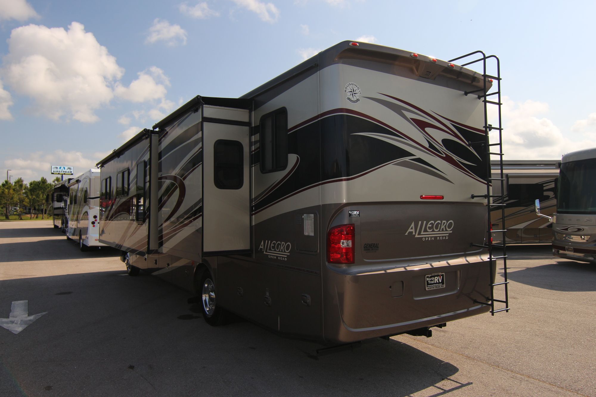 Used 2014 Tiffin Motor Homes Allegro 36LA Class A  For Sale