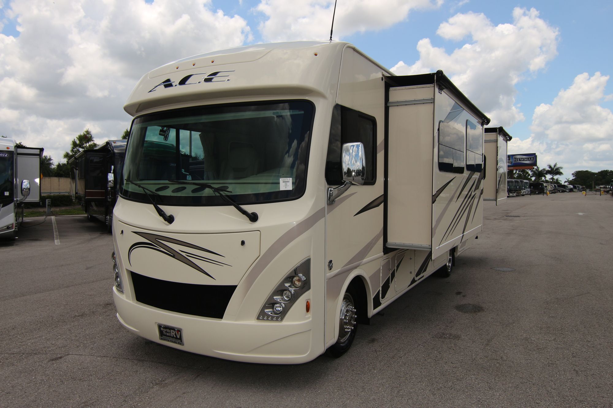 Used 2018 Thor Ace 30.3 Class A  For Sale