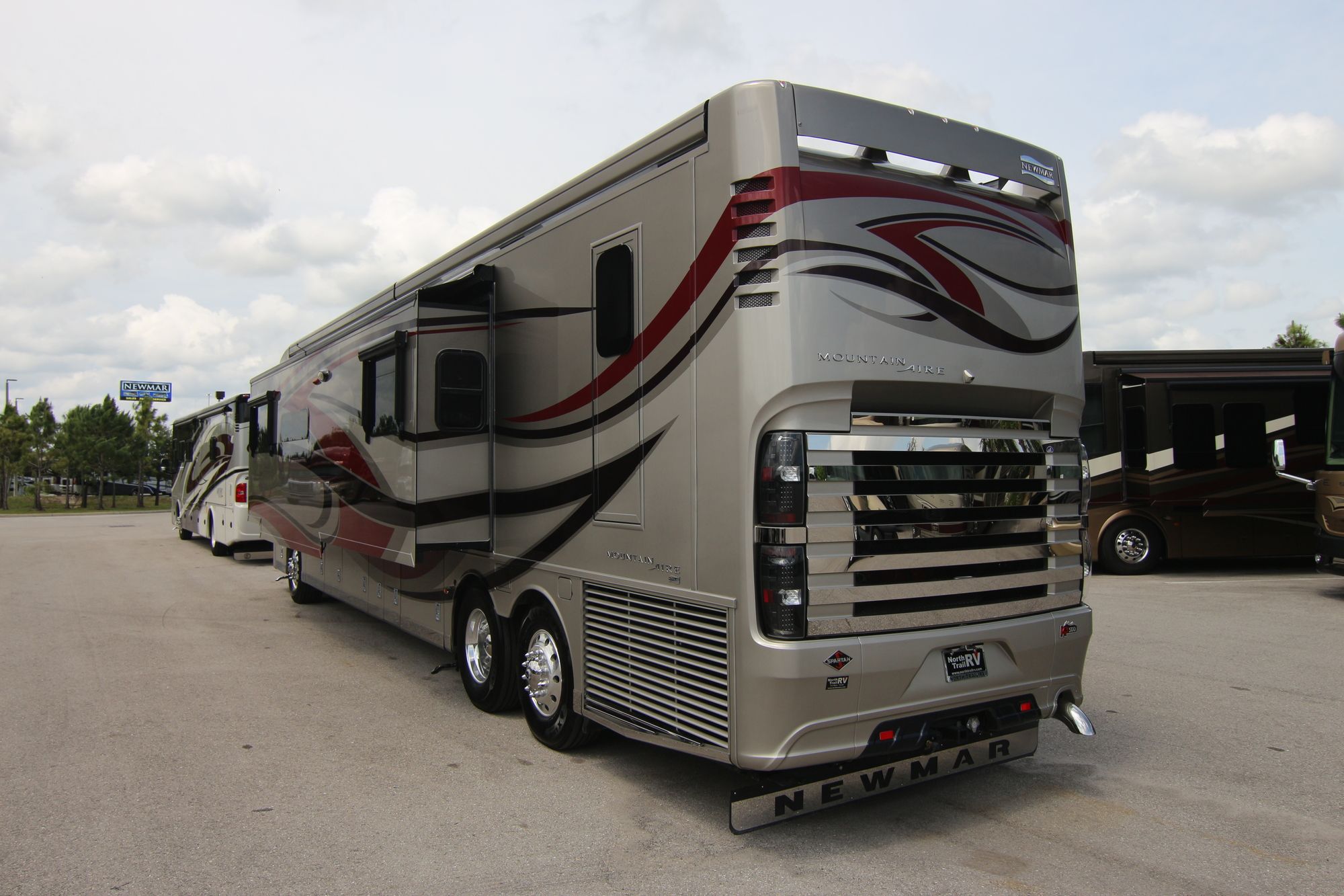 New 2019 Newmar Mountain Aire 4533 Class A  For Sale