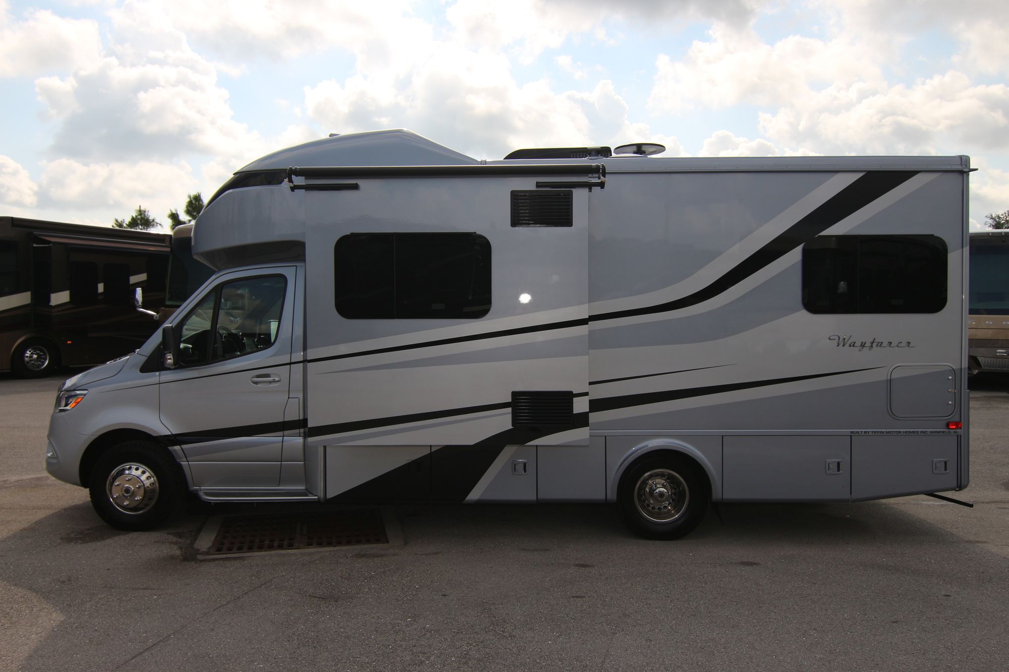 New 2020 Tiffin Motor Homes Wayfarer 24TW Class C  For Sale