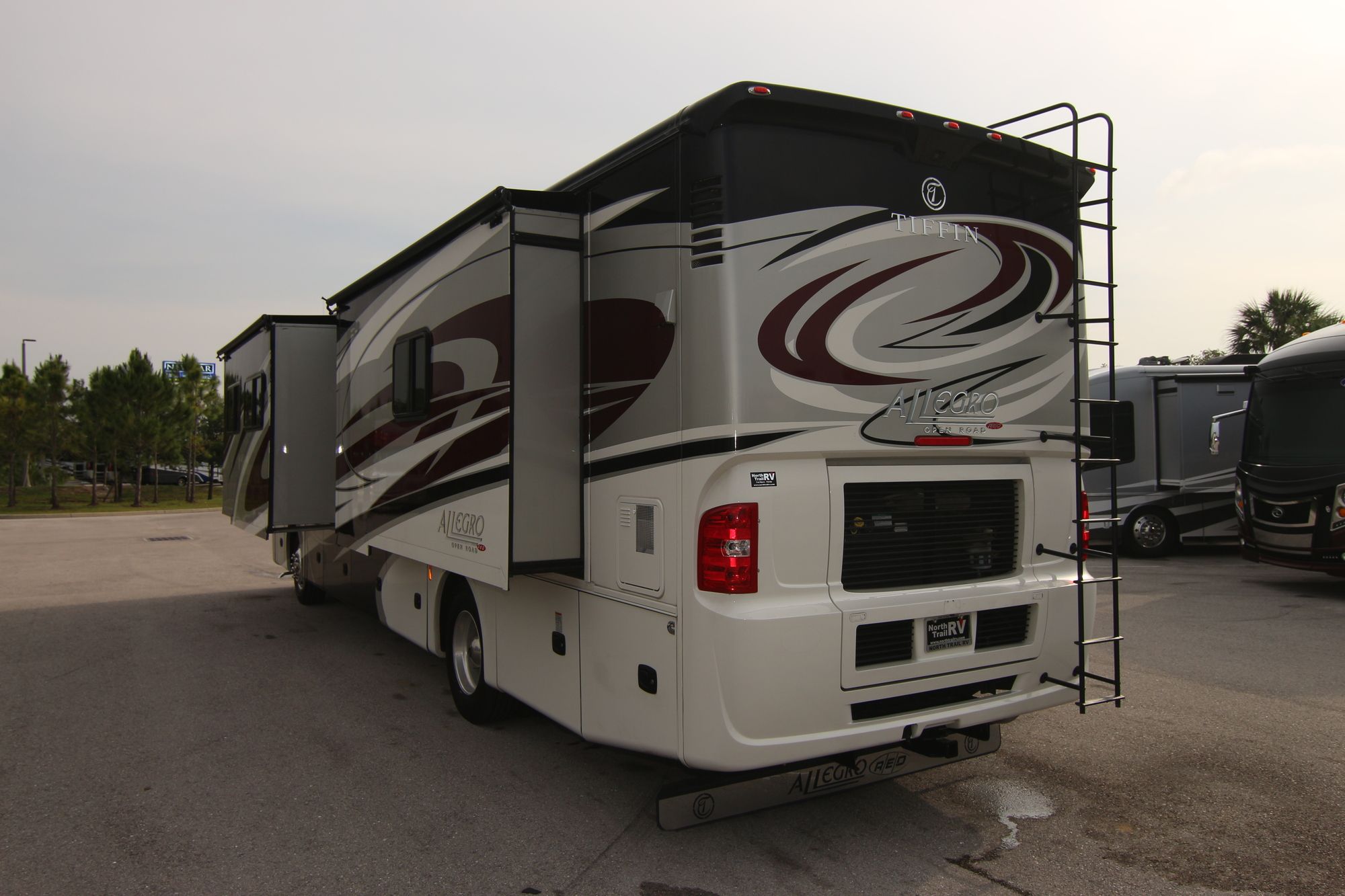 Used 2017 Tiffin Motor Homes Allegro Red 37PA Class A  For Sale