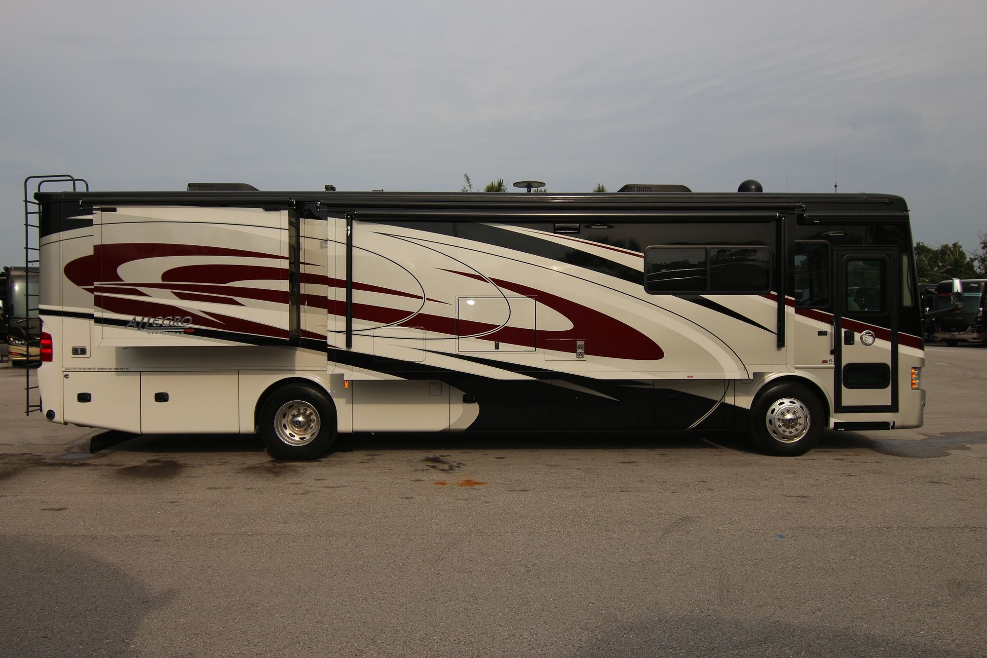 Used 2017 Tiffin Motor Homes Allegro Red 37PA Class A  For Sale