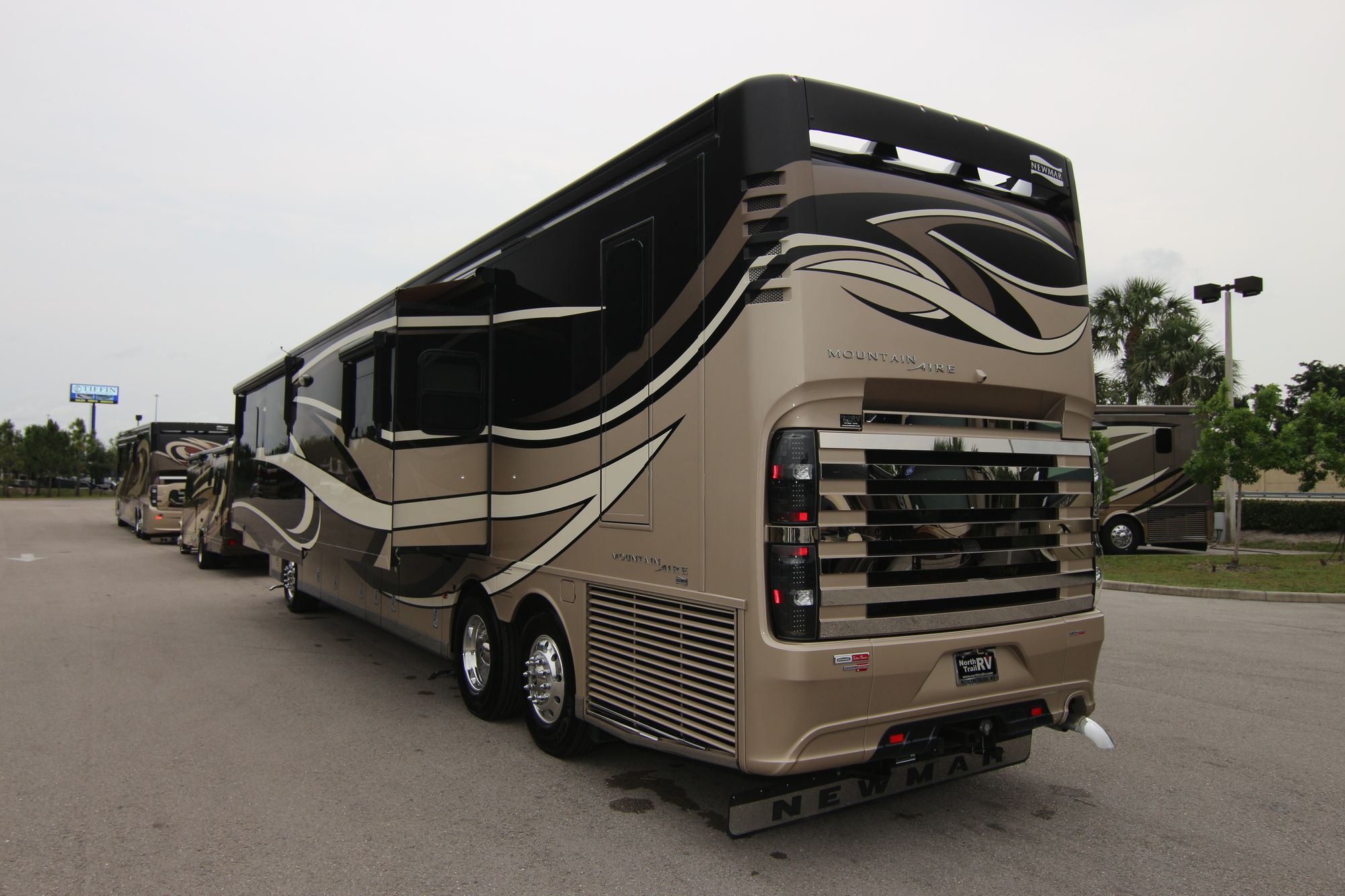 New 2019 Newmar Mountain Aire 4543 Class A  For Sale