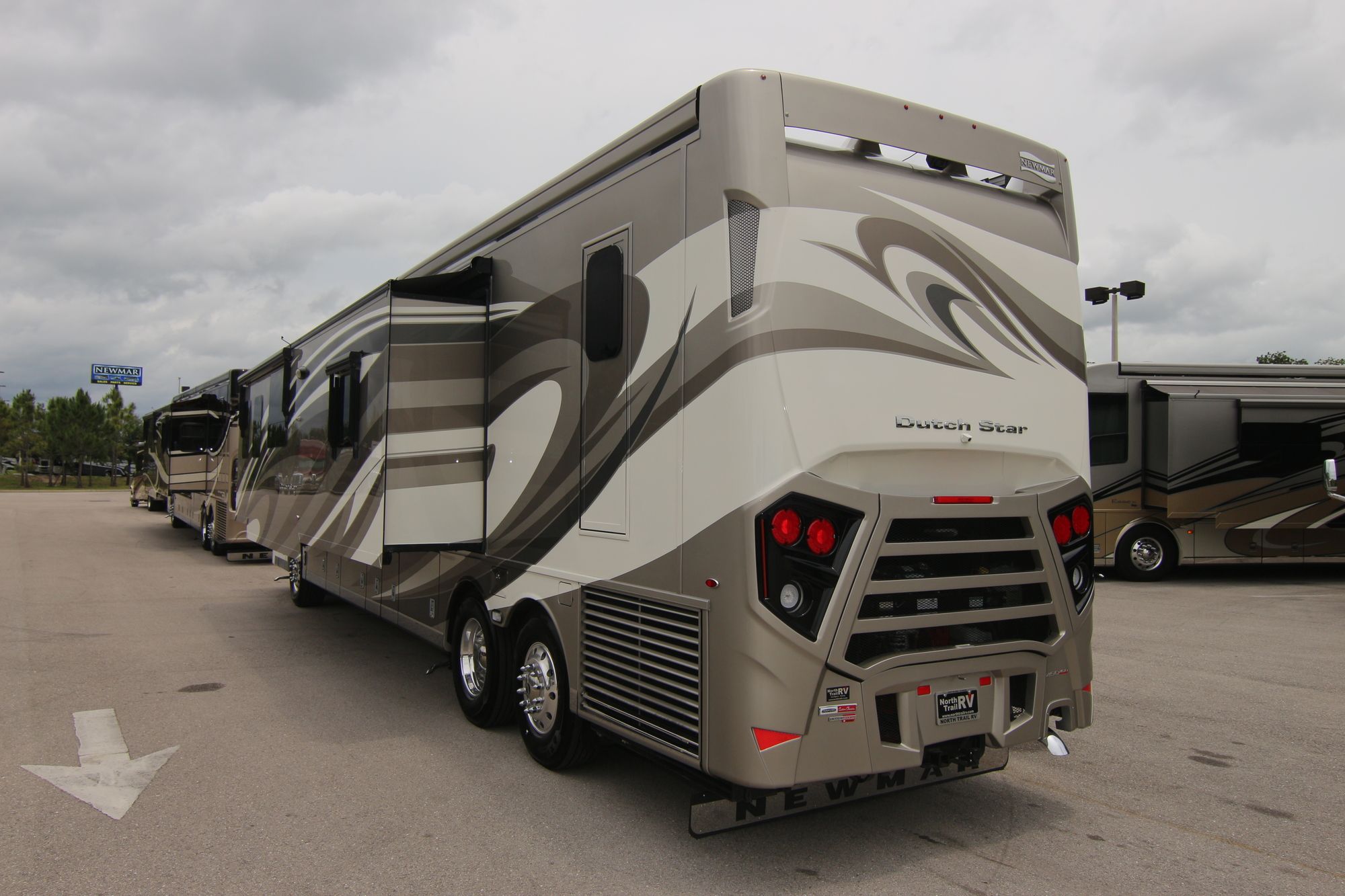 New 2019 Newmar Dutch Star 4369 Class A  For Sale