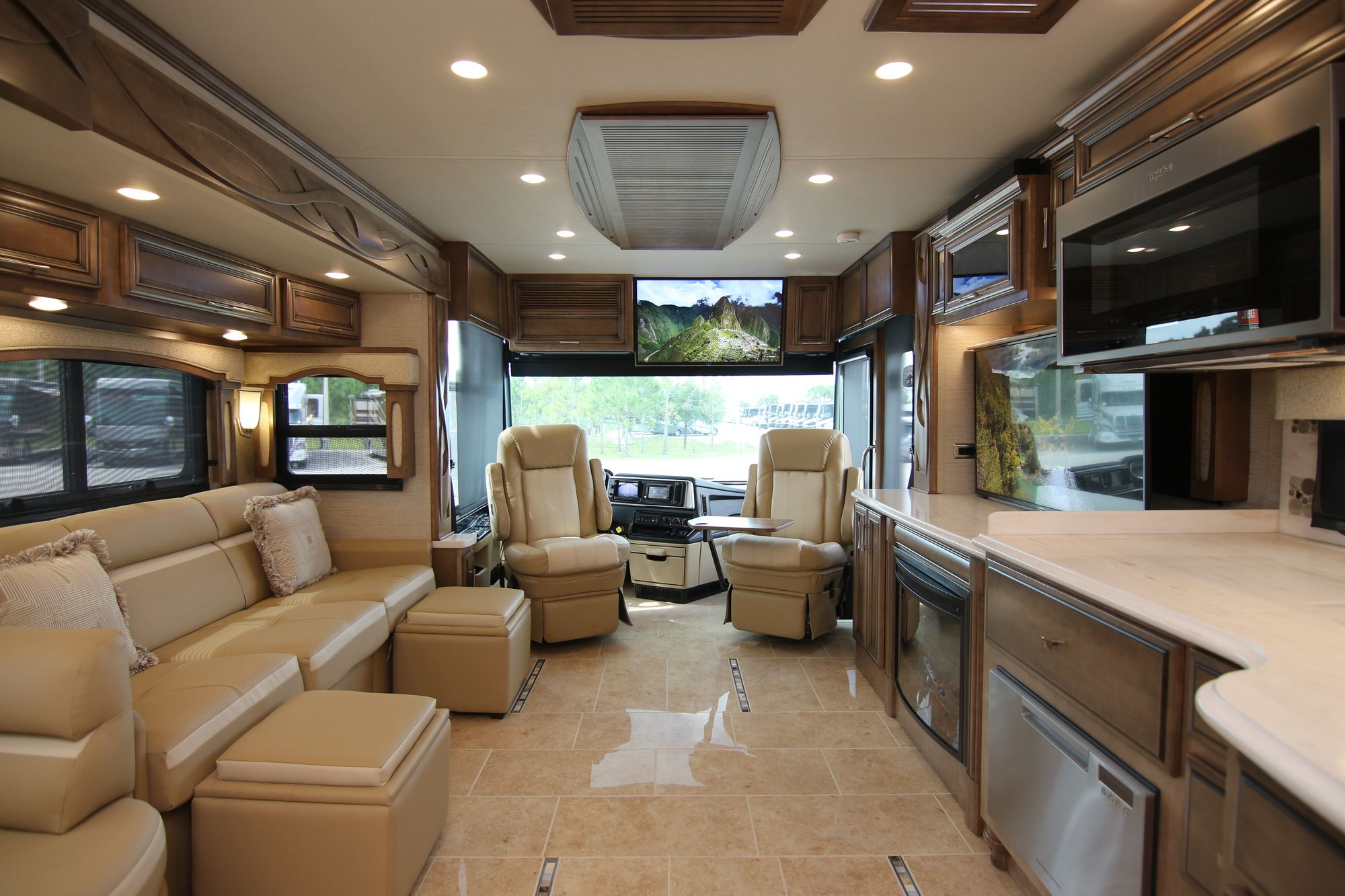 New 2019 Newmar Ventana 3709 Class A  For Sale