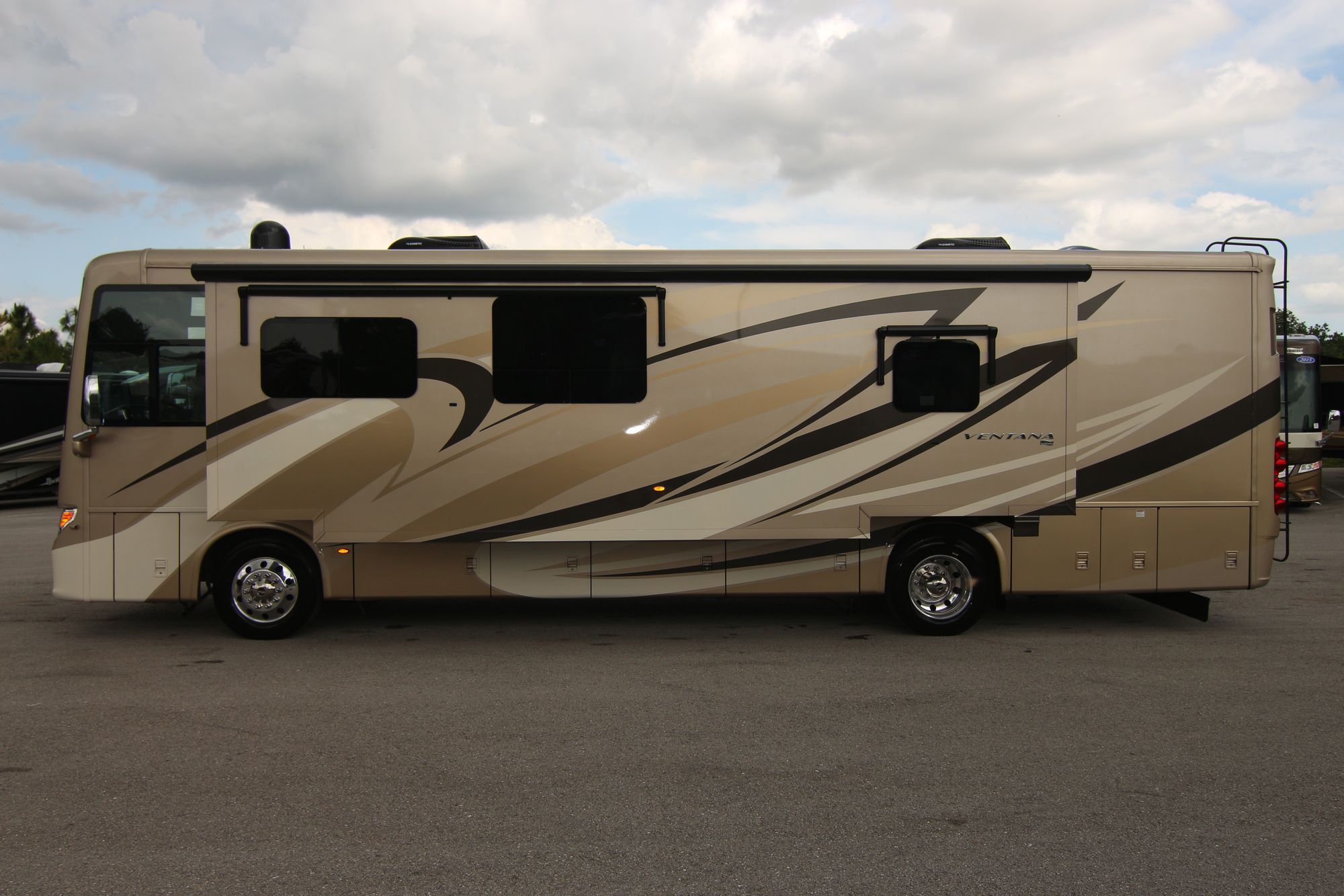 New 2019 Newmar Ventana 3709 Class A  For Sale