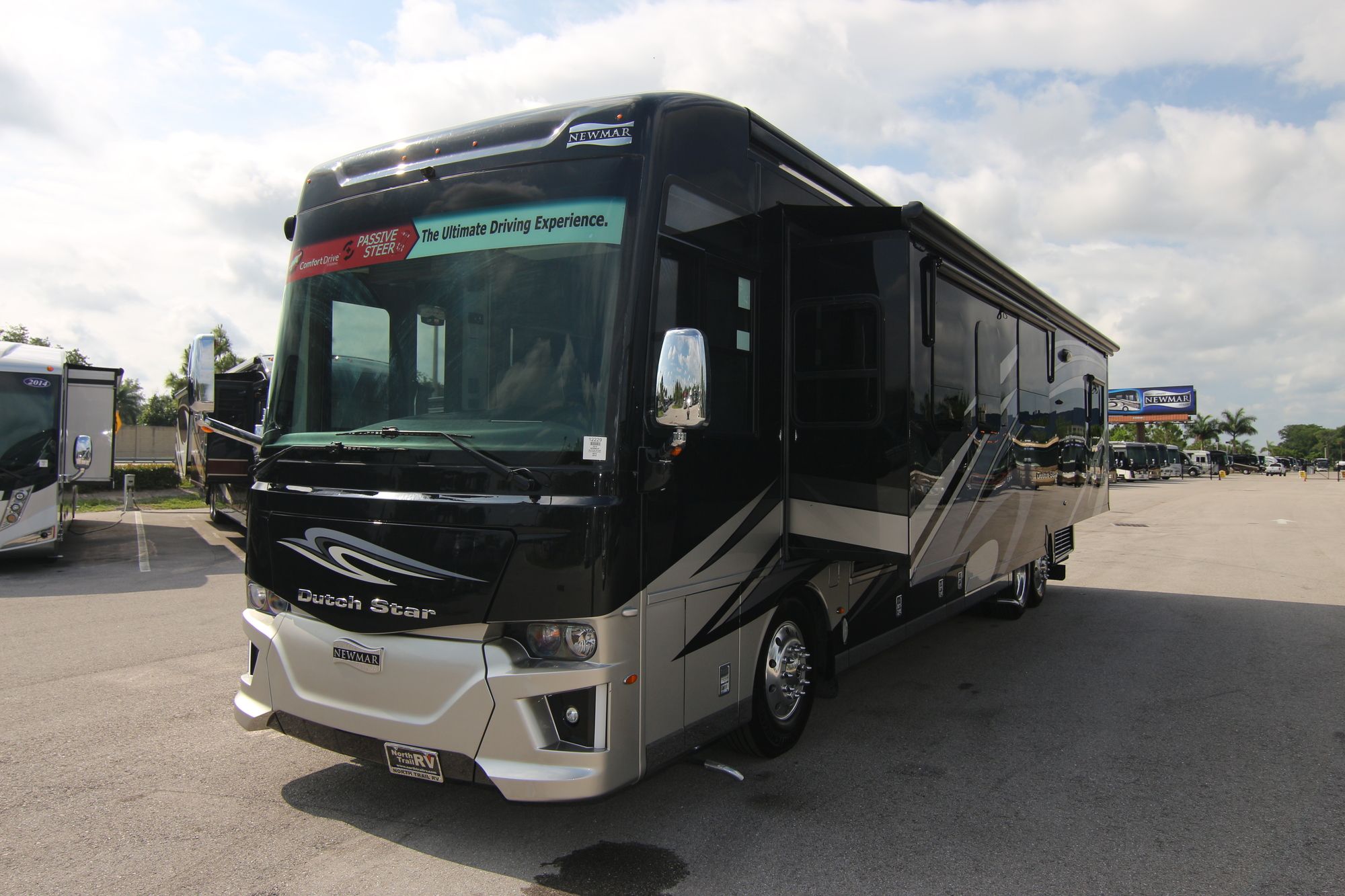 New 2019 Newmar Dutch Star 4018 Class A  For Sale