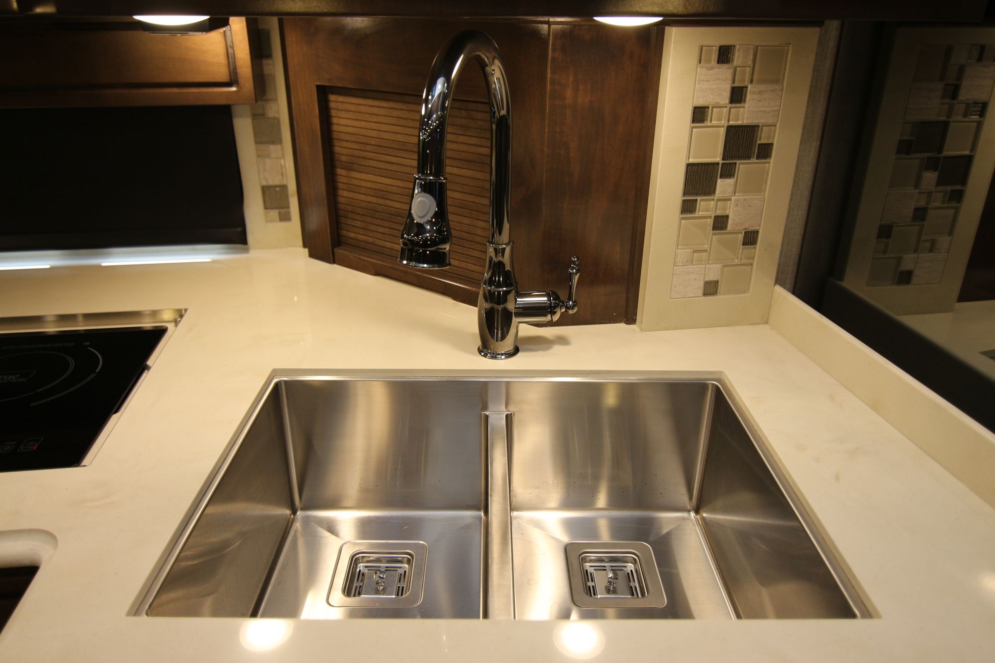 New 2019 Newmar Dutch Star 4018 Class A  For Sale