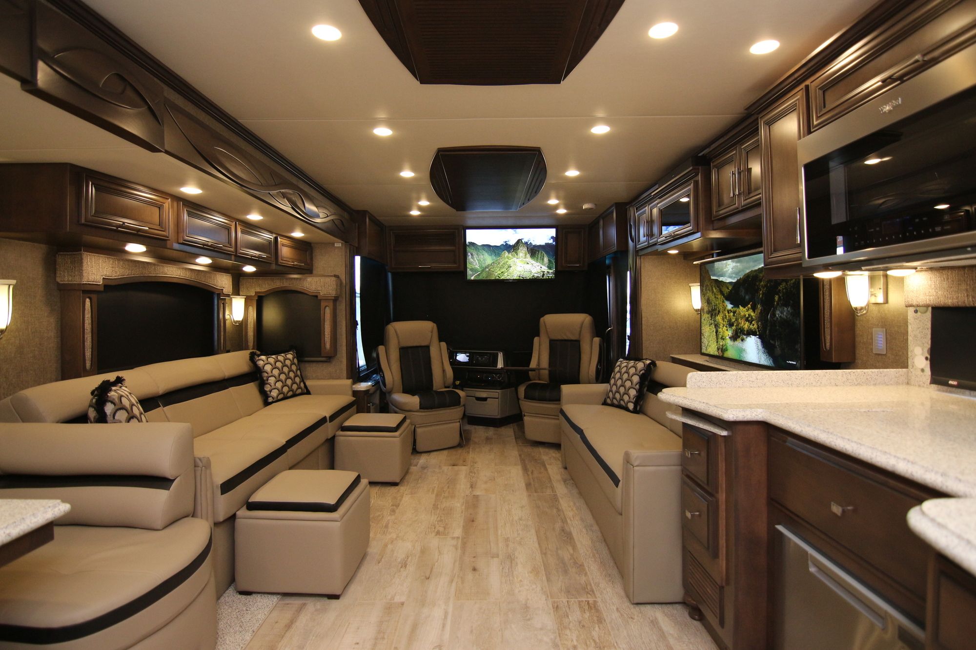 New 2019 Newmar Ventana 4037 Class A  For Sale