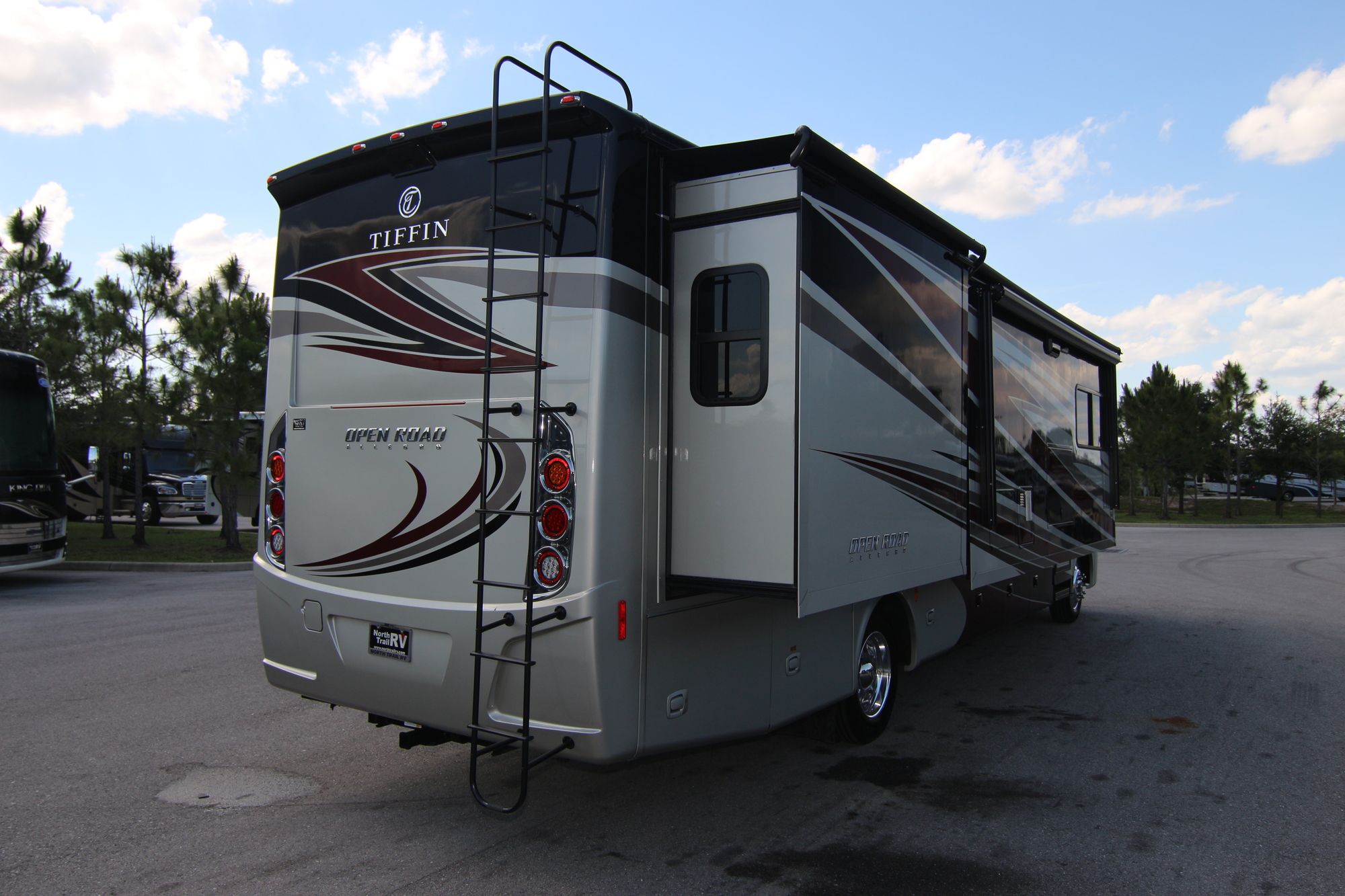 Used 2018 Tiffin Motor Homes Allegro 34PA Class A  For Sale