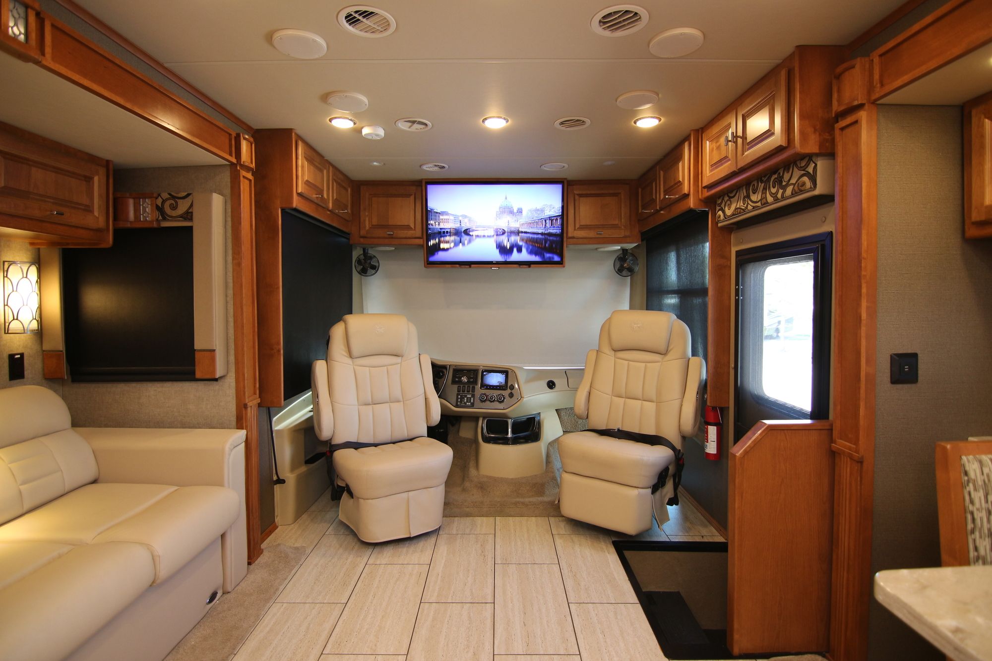 Used 2018 Tiffin Motor Homes Allegro 34PA Class A  For Sale