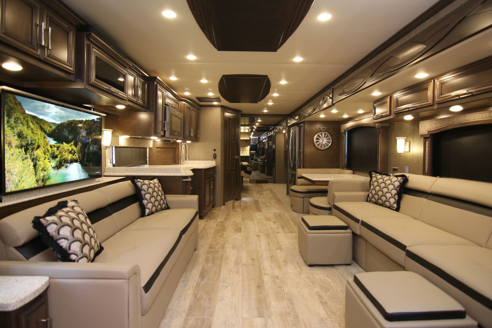 New 2019 Newmar Ventana 4037 Class A  For Sale