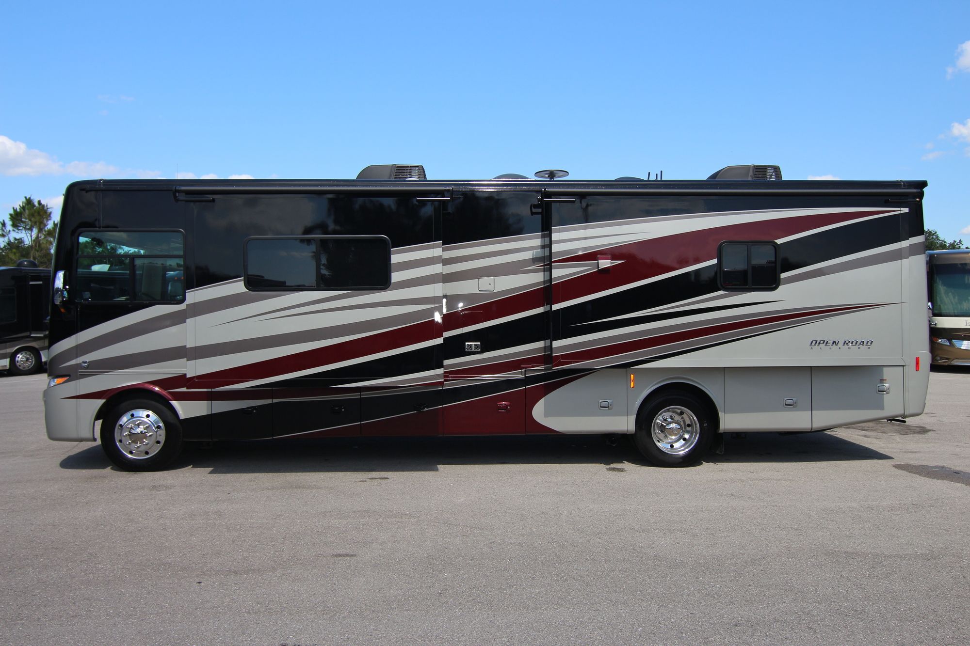 Used 2018 Tiffin Motor Homes Allegro 34PA Class A  For Sale