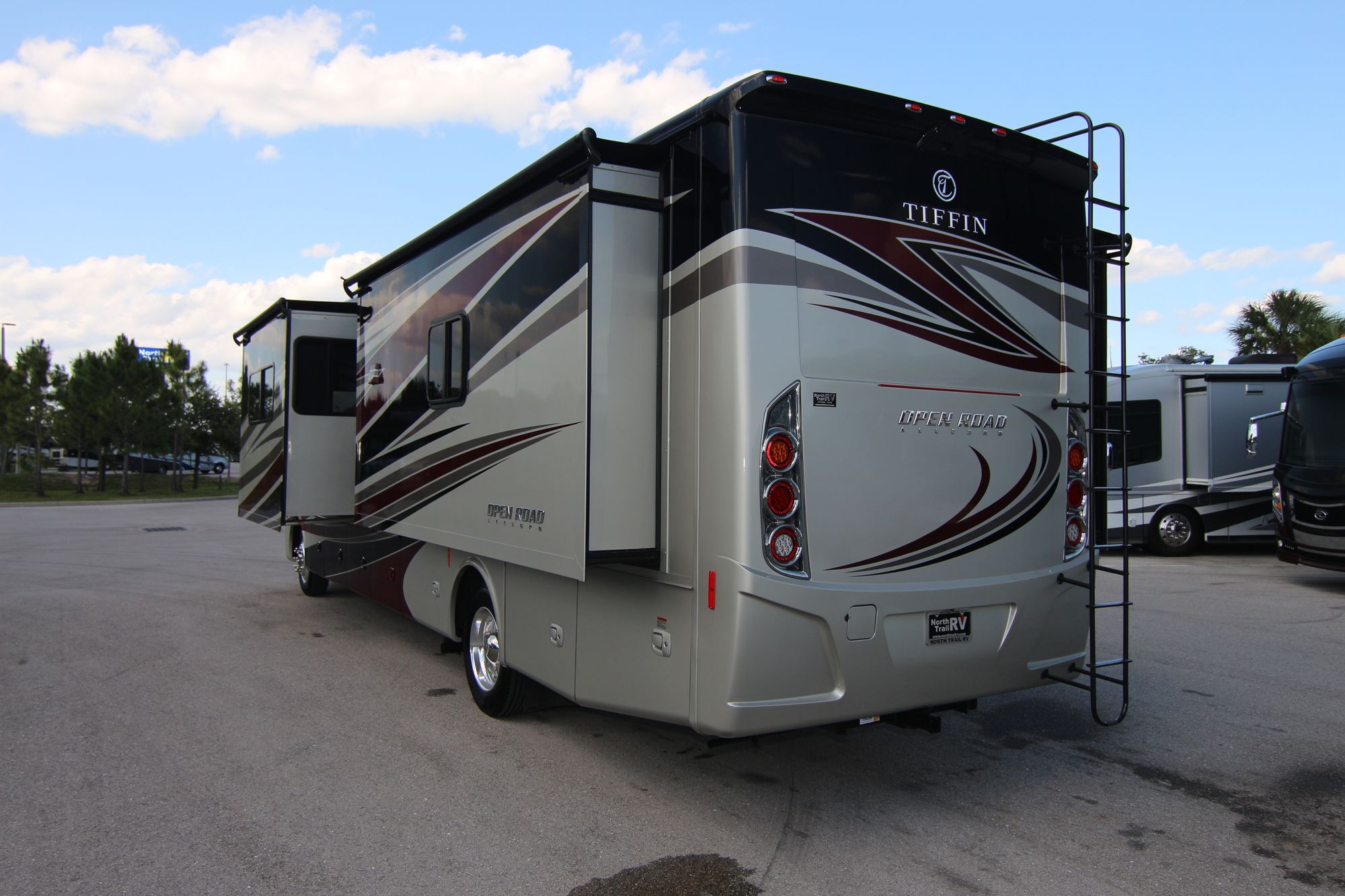 Used 2018 Tiffin Motor Homes Allegro 34PA Class A  For Sale