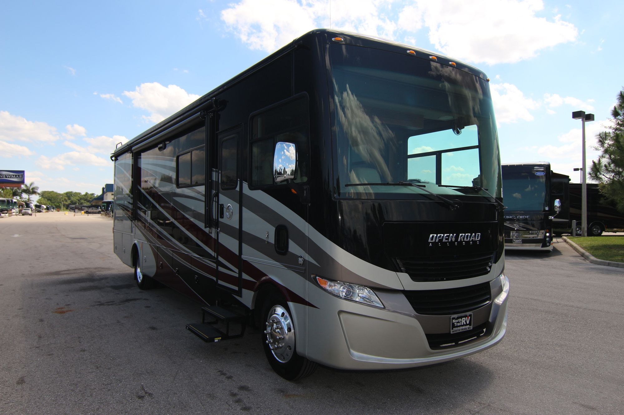 Used 2018 Tiffin Motor Homes Allegro 34PA Class A  For Sale